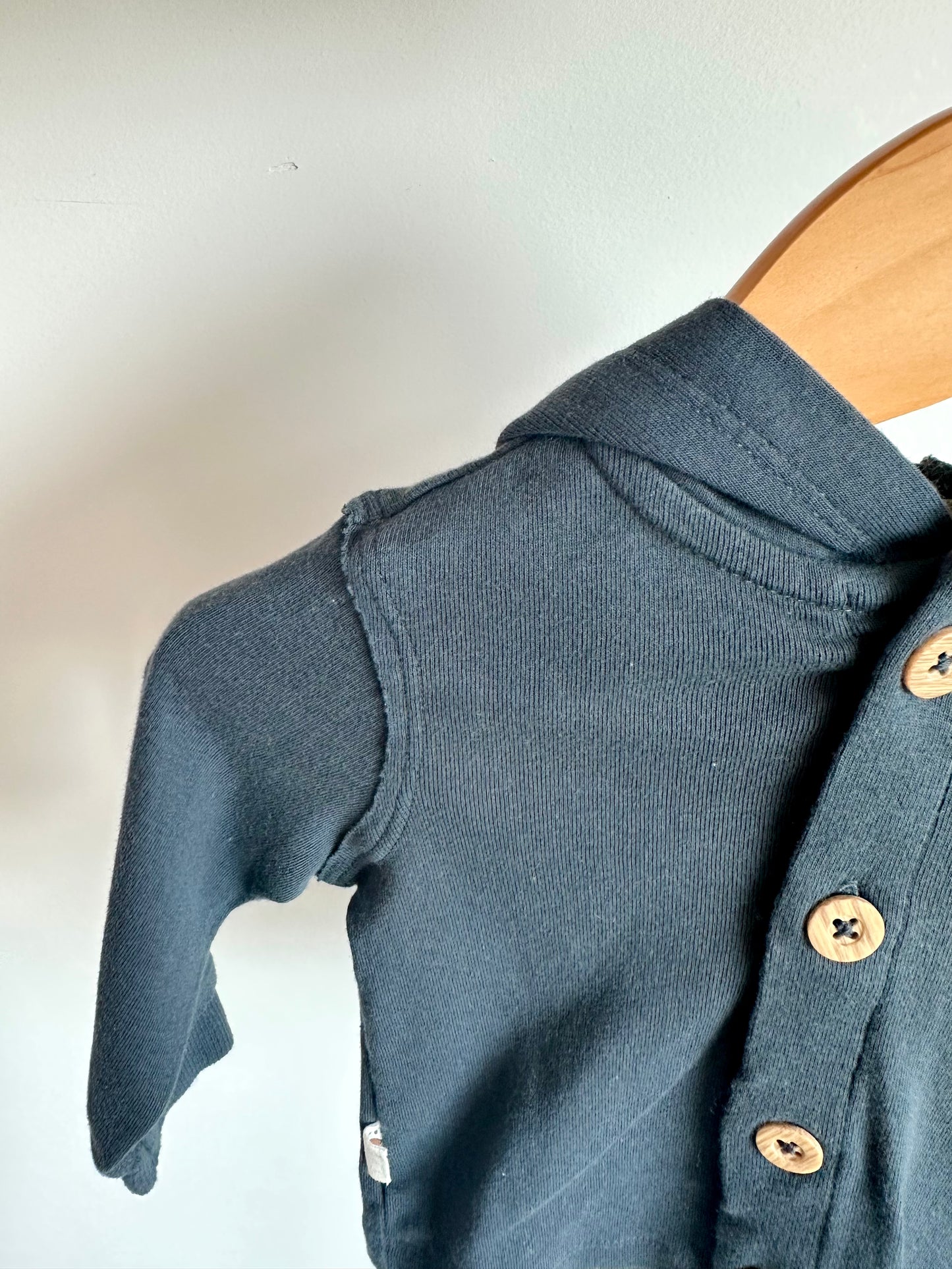 Dark Blue Button Top / 6m