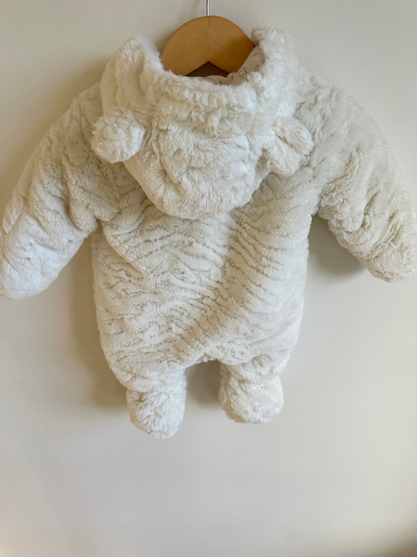 Pooh Cream Bunting Suit / 0-3m
