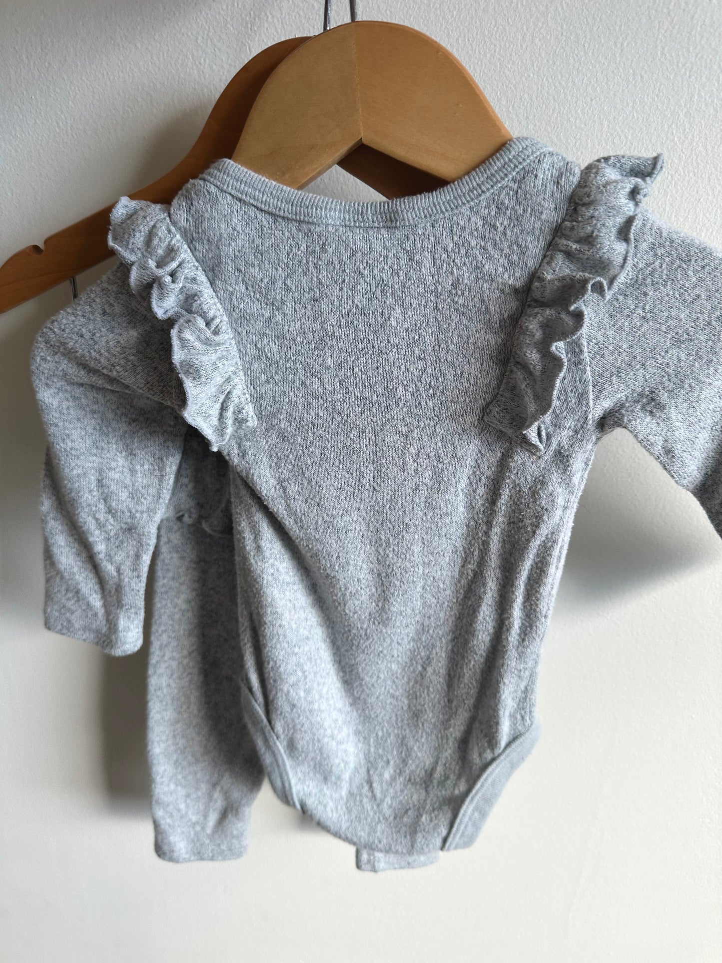 Grey Ruffle Bodysuit with Pants Set / 6m