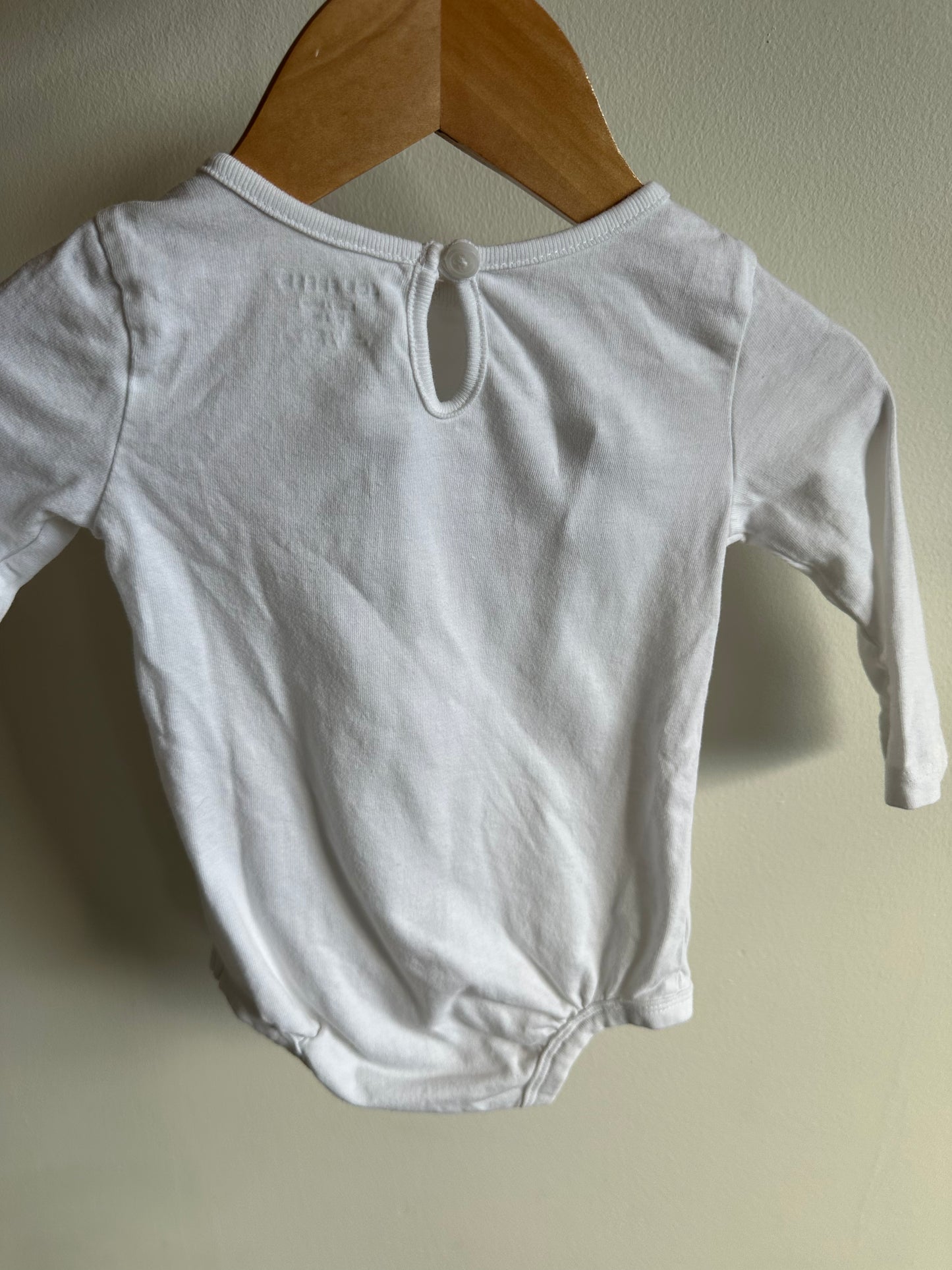 White Bow Bodysuit / 3-6m