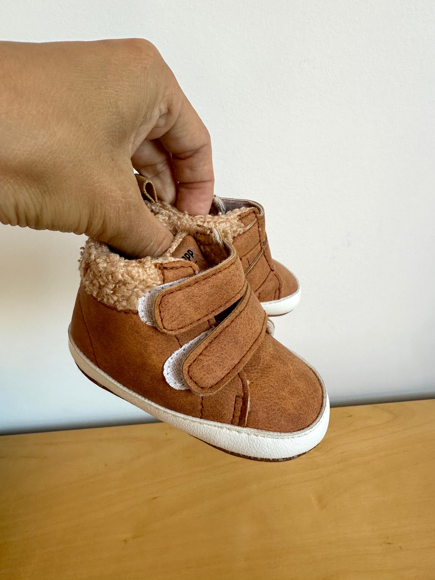 Tan Velcro Soft Sole Shoes / 3-6m