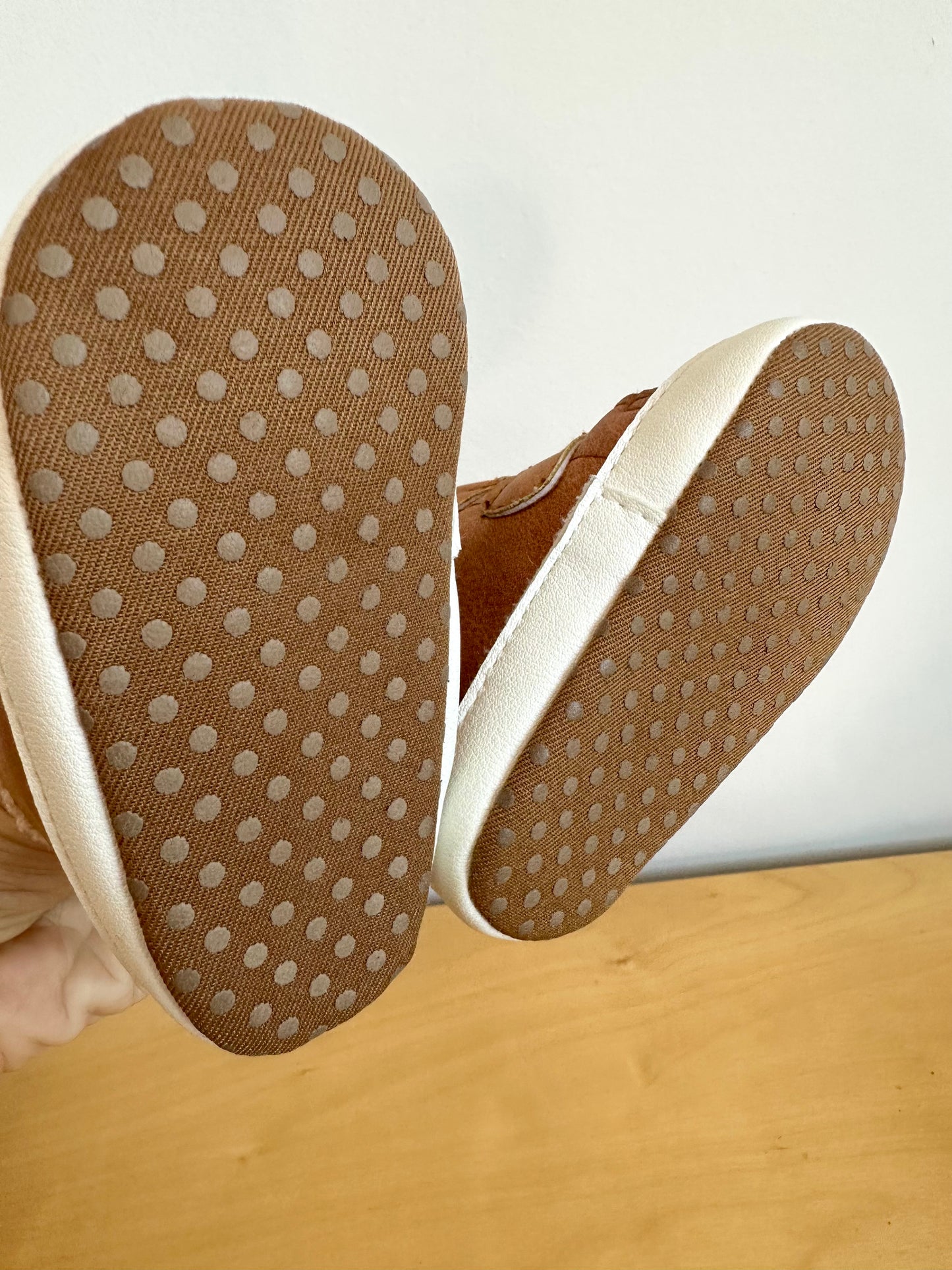 Tan Velcro Soft Sole Shoes / 3-6m