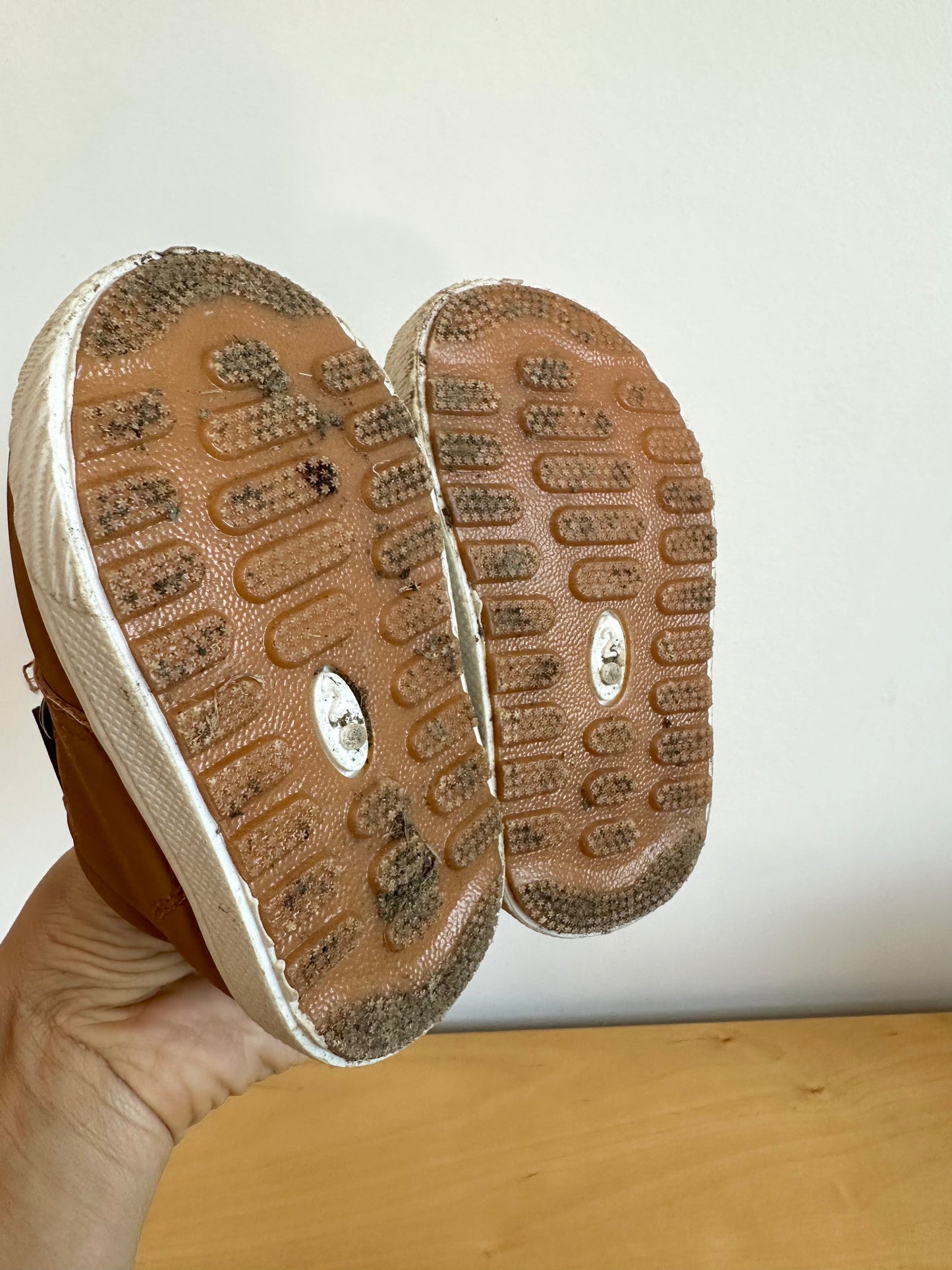 Tan Lace Up Shoes / Size 2 Infant
