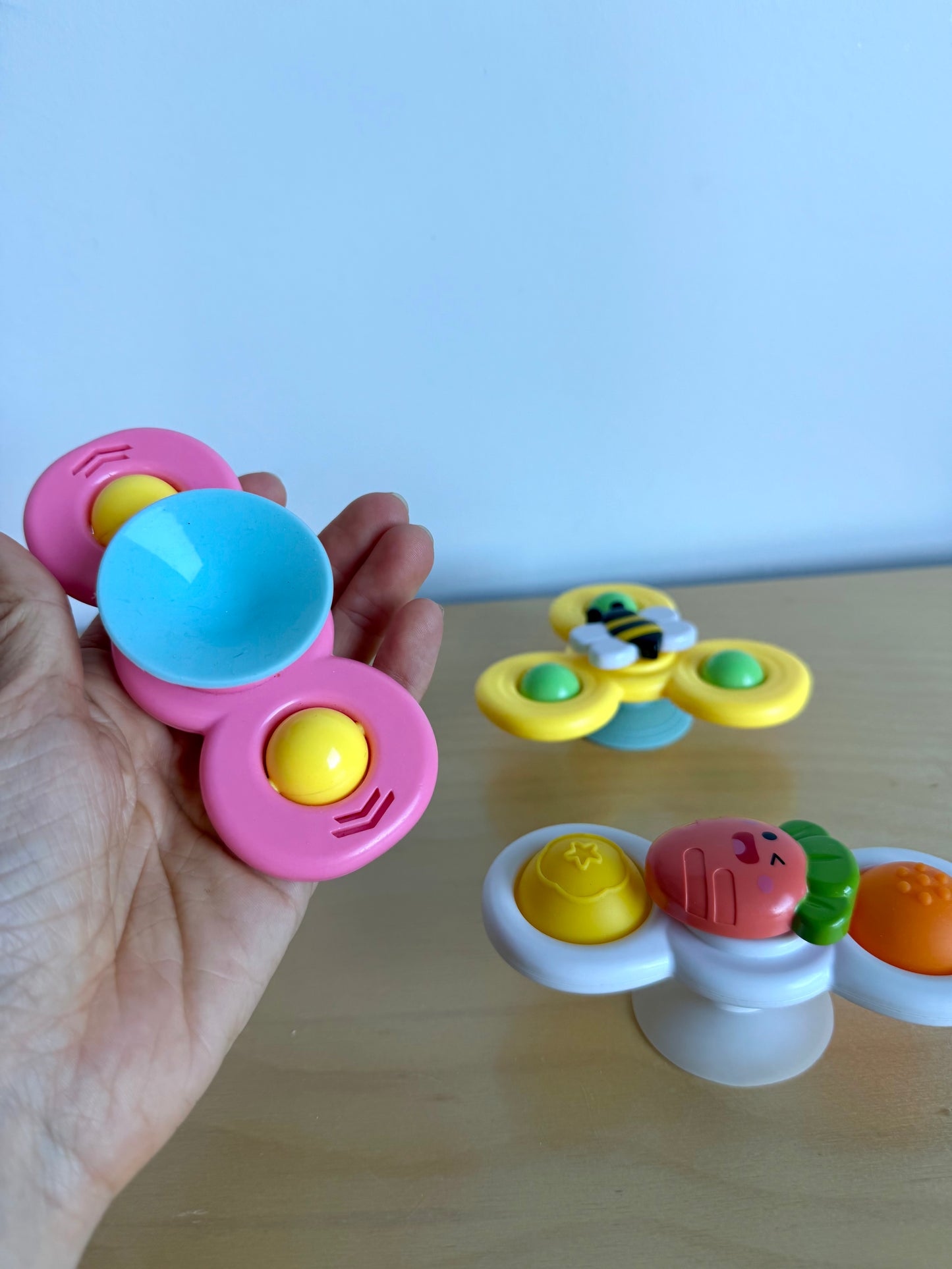 Spinner Suction 3 Toys (No Shipping)