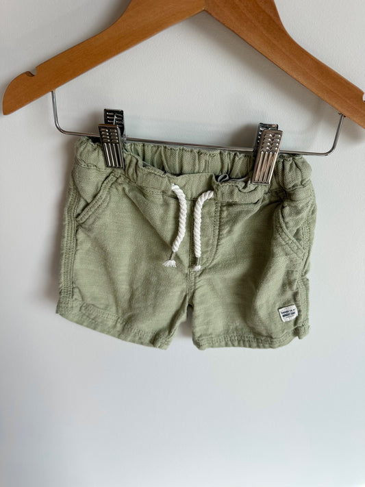 Green Seafoam Shorts / 9-12m