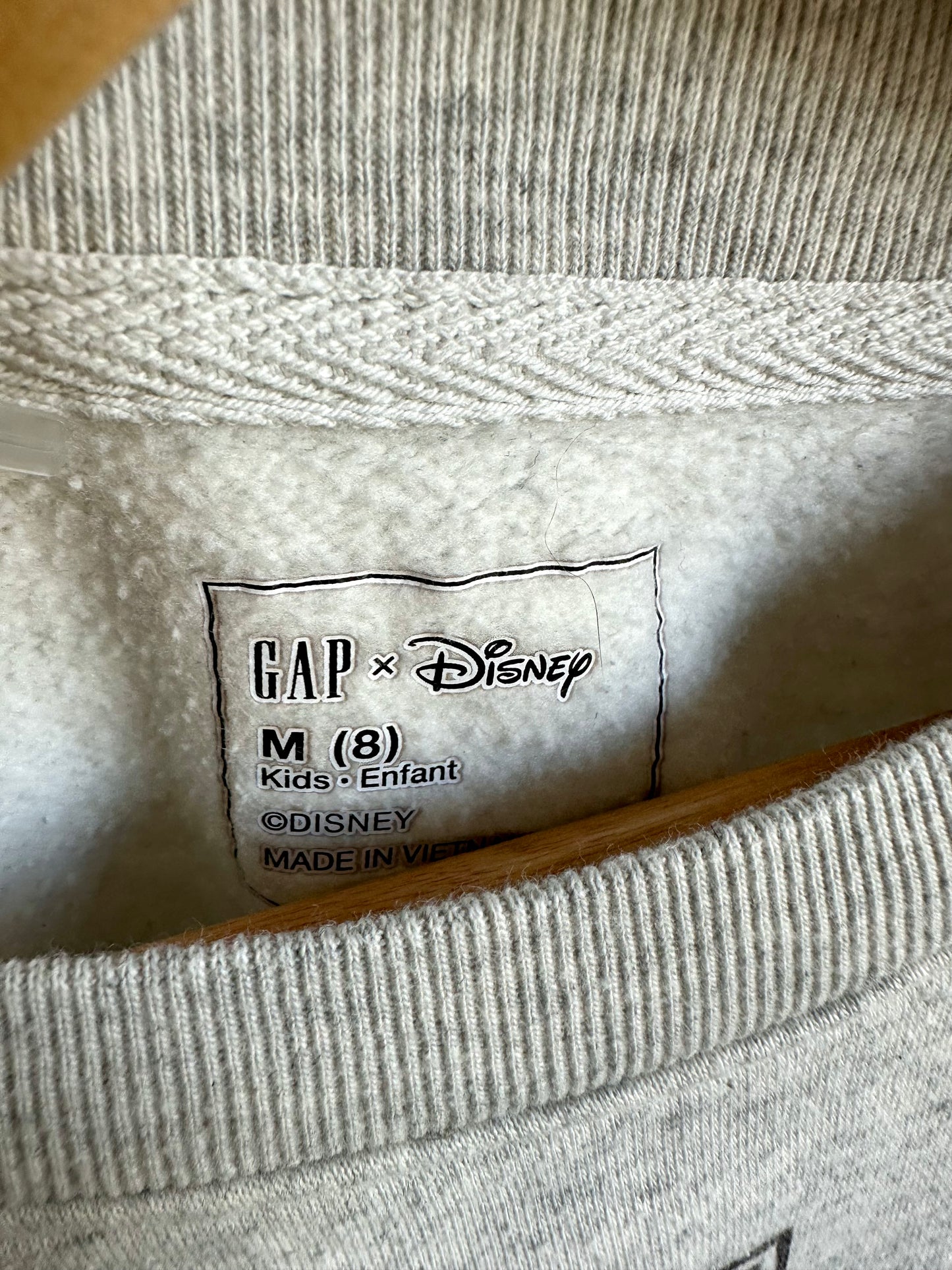 Gap Minnie Grey Crewneck / 8 years