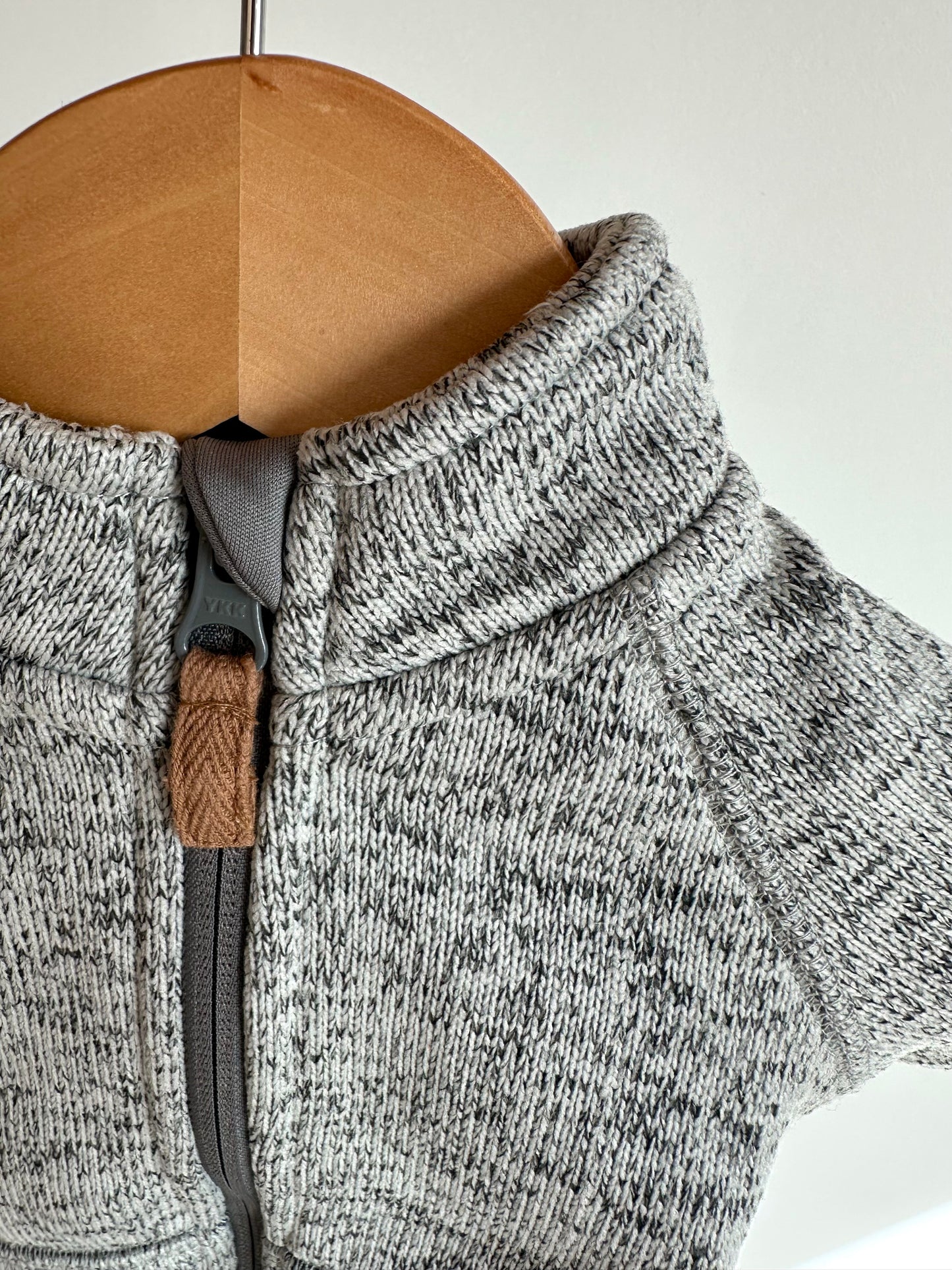 Zipper Grey Sweater / 0-3m
