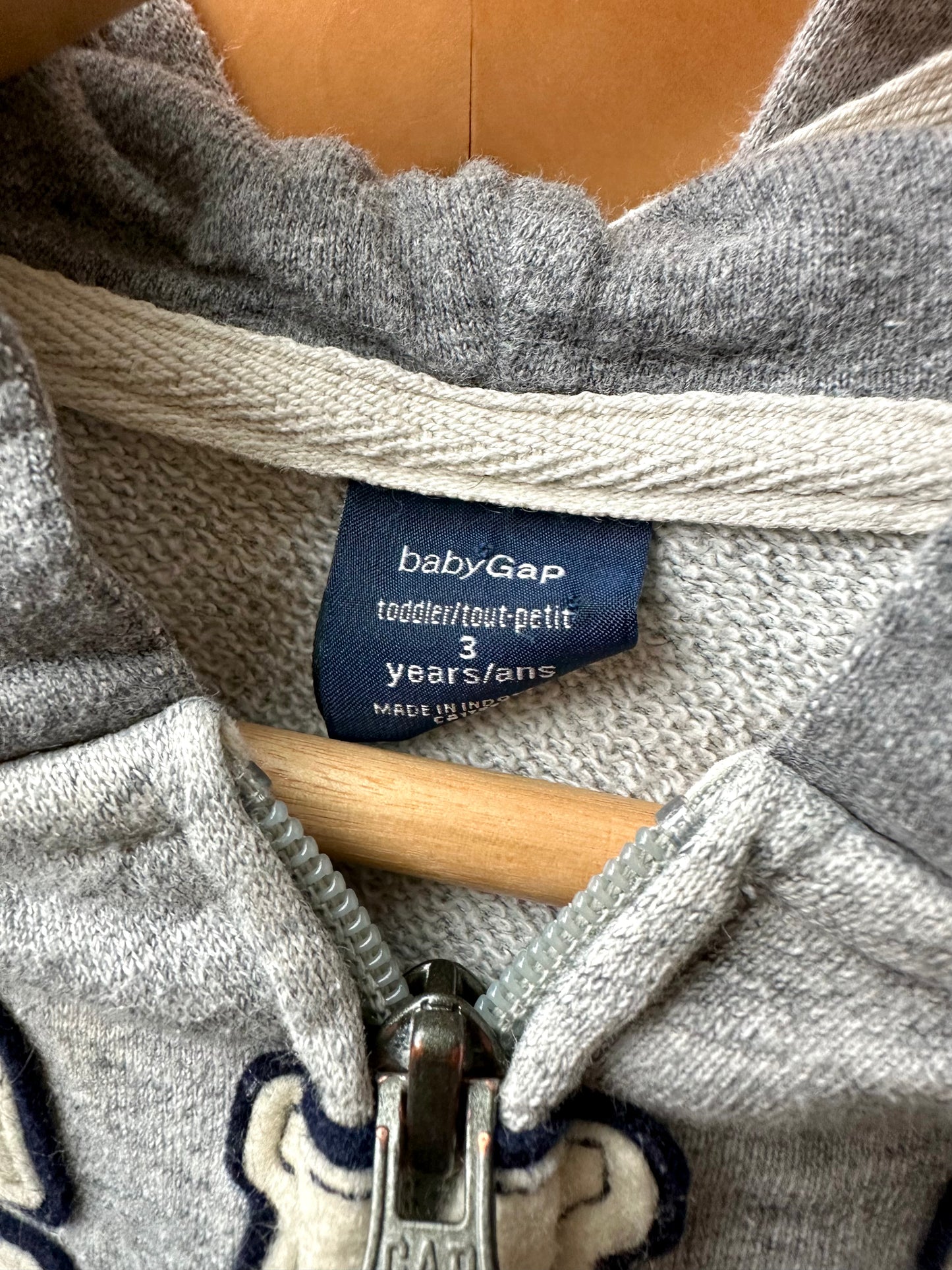 Gap Grey Hoodie / 3T