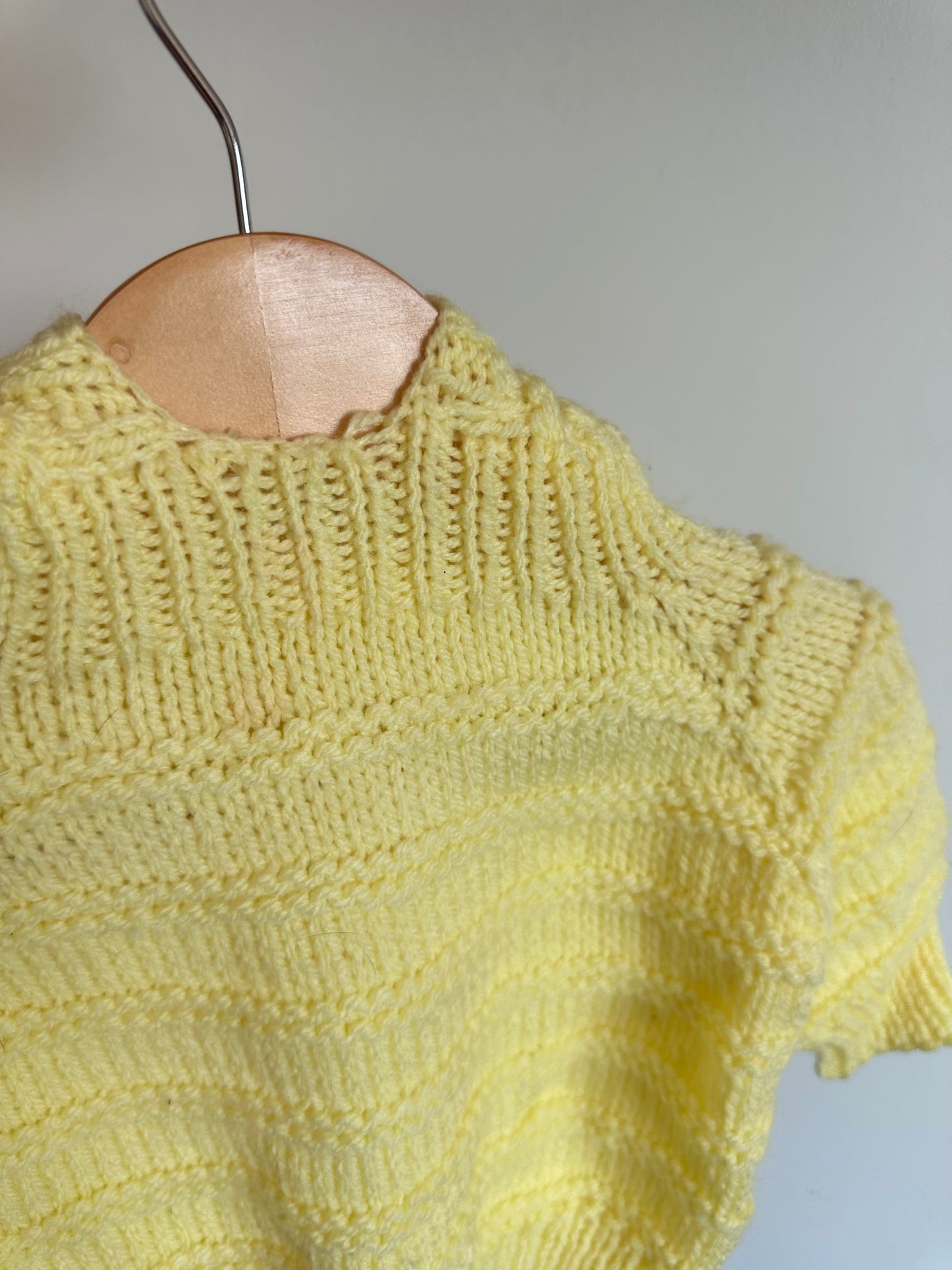 Yellow Knit Hood Sweater / 3m?