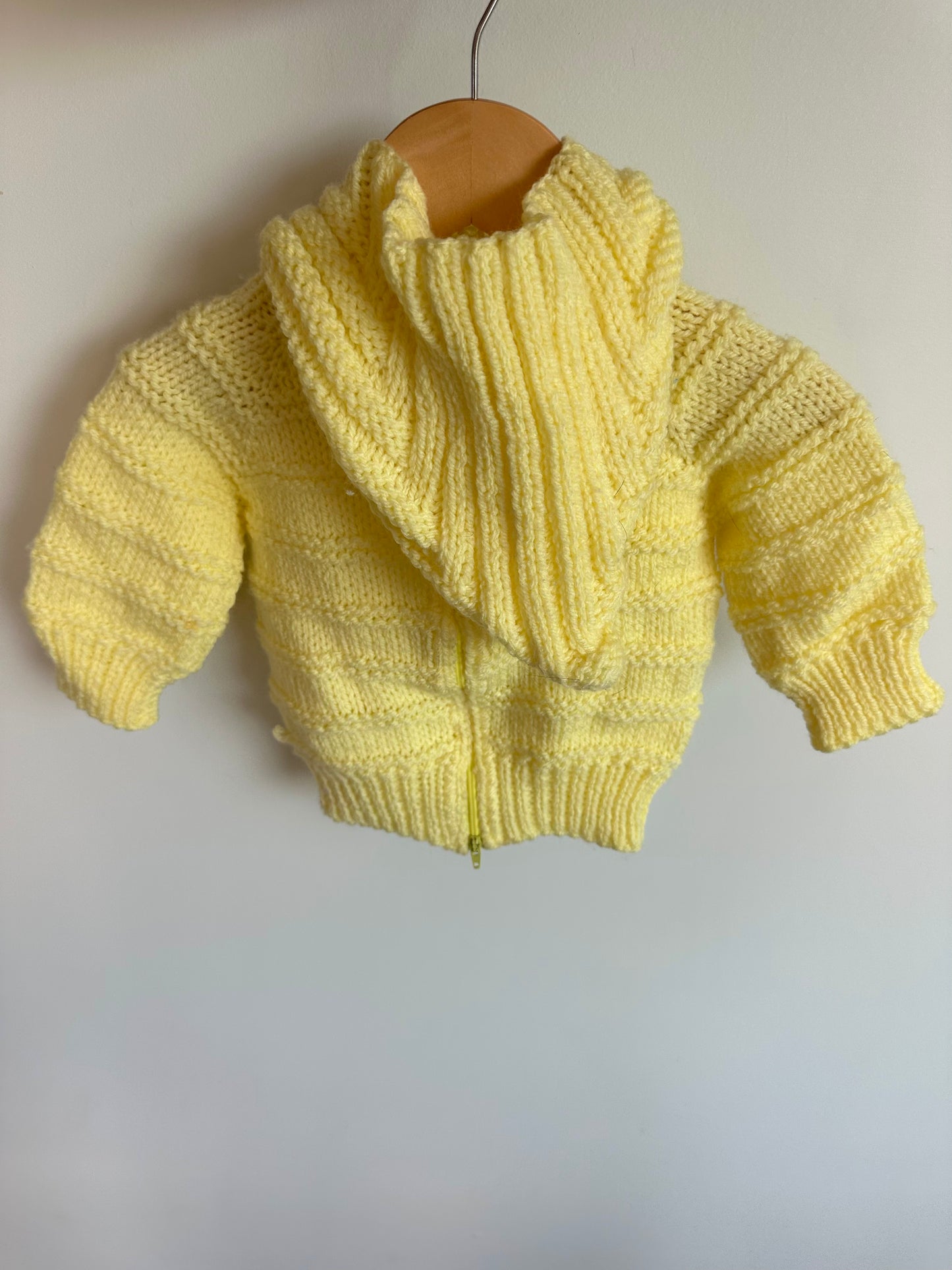 Yellow Knit Hood Sweater / 3m?
