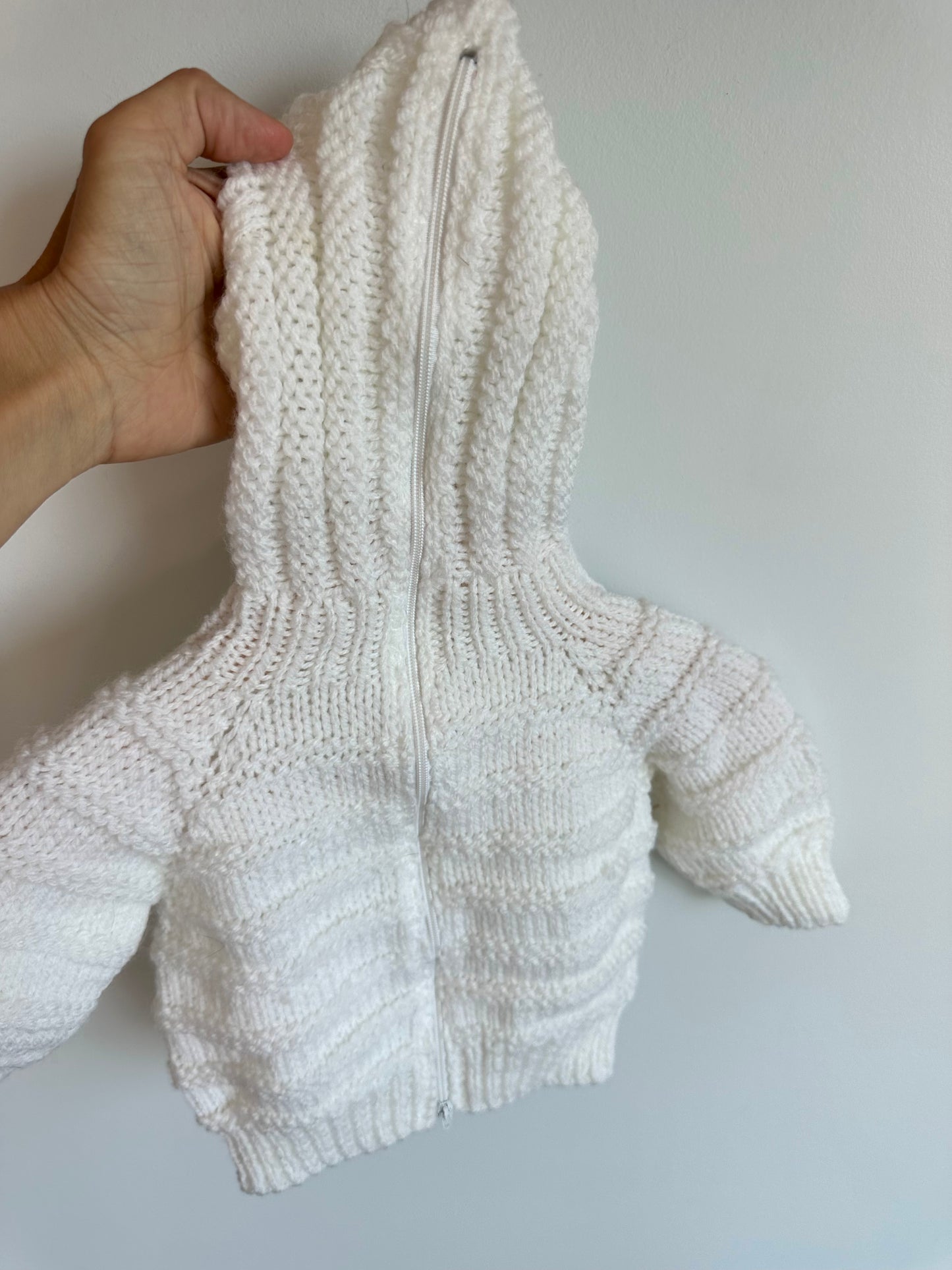 White Knit Sweater / 3m?