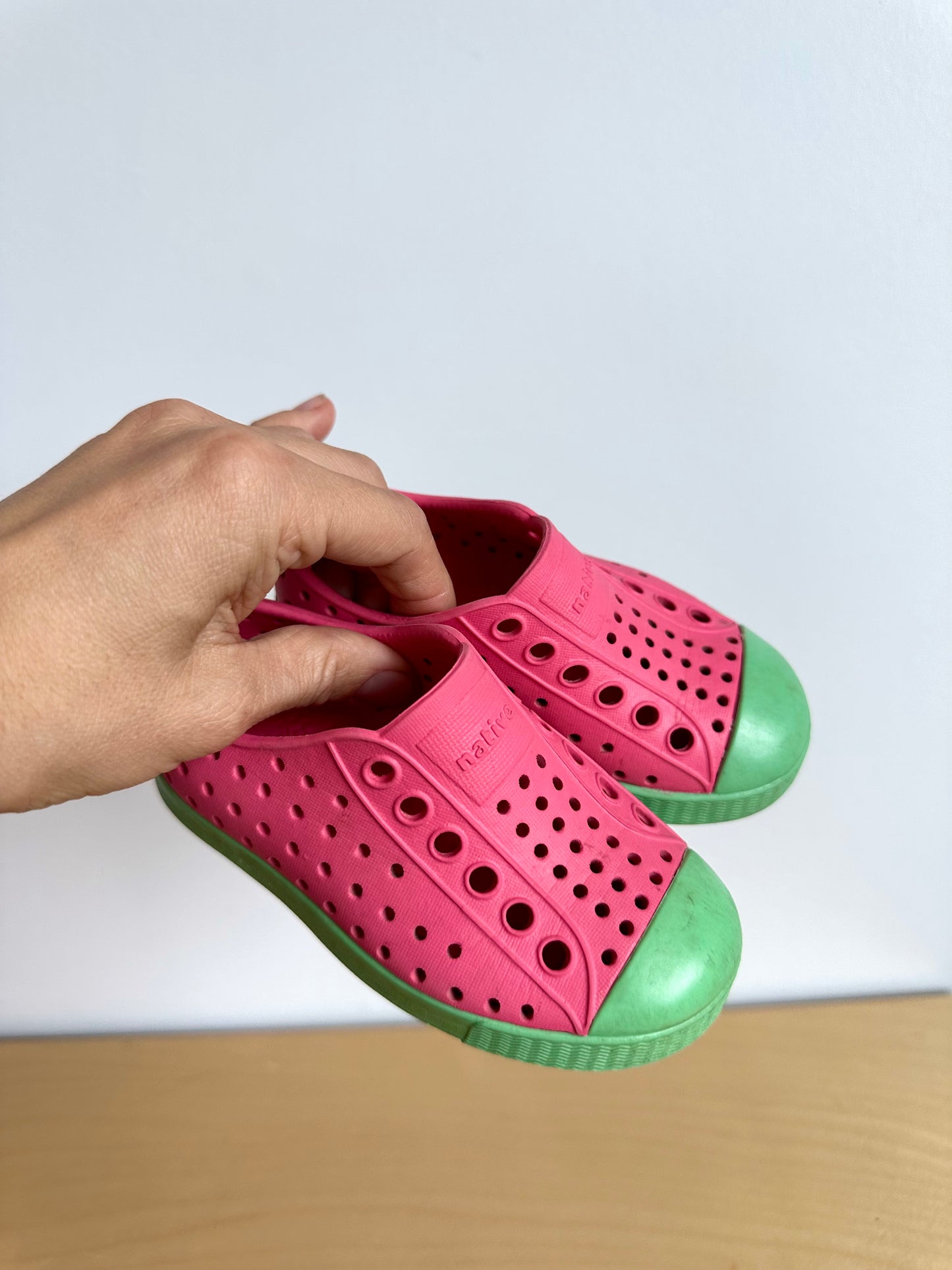 Native Pink + Green Shoes / Size 6 Toddler