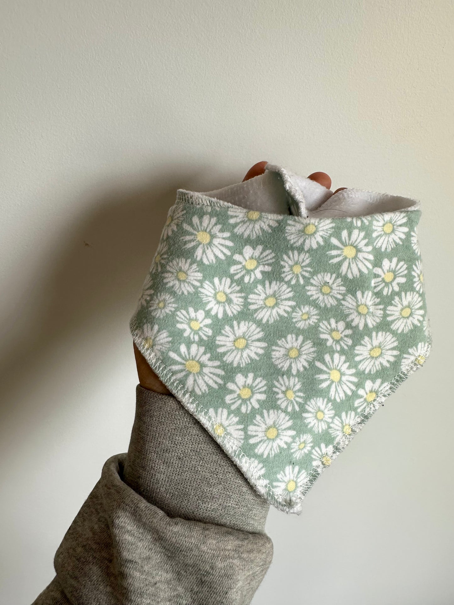 Set of Mixed Triangle Bibs (5)