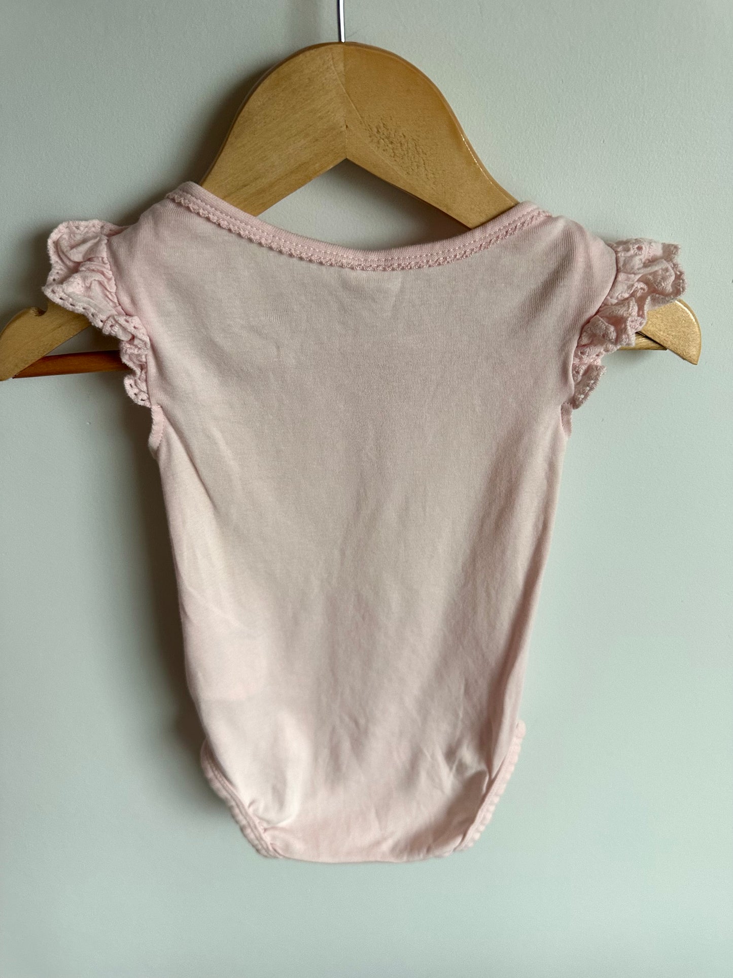 Pink Eyelet Sleeve Bodysuit / 12-18m