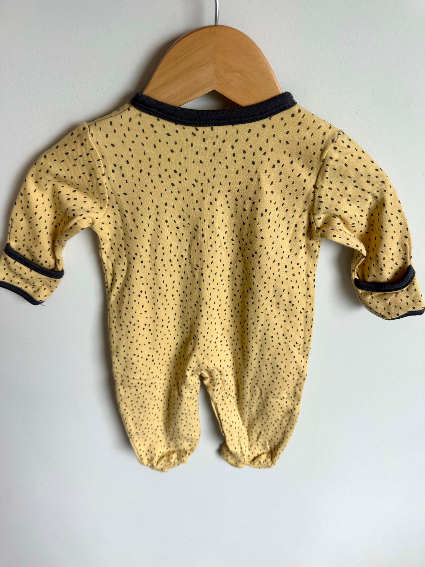 Yellow Dotted Snap Sleeper / 0-3m