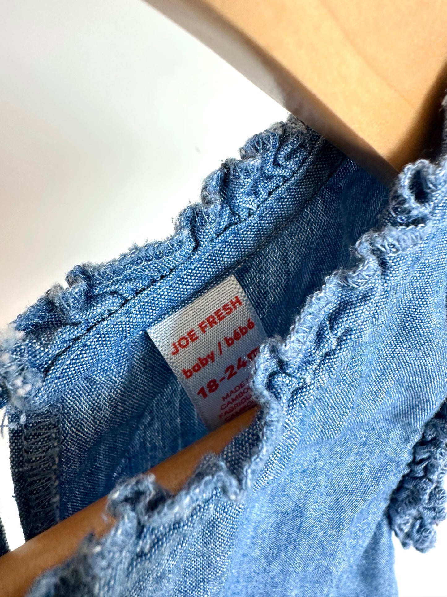 Chambray Ruffle Sleeve Top / 18-24m