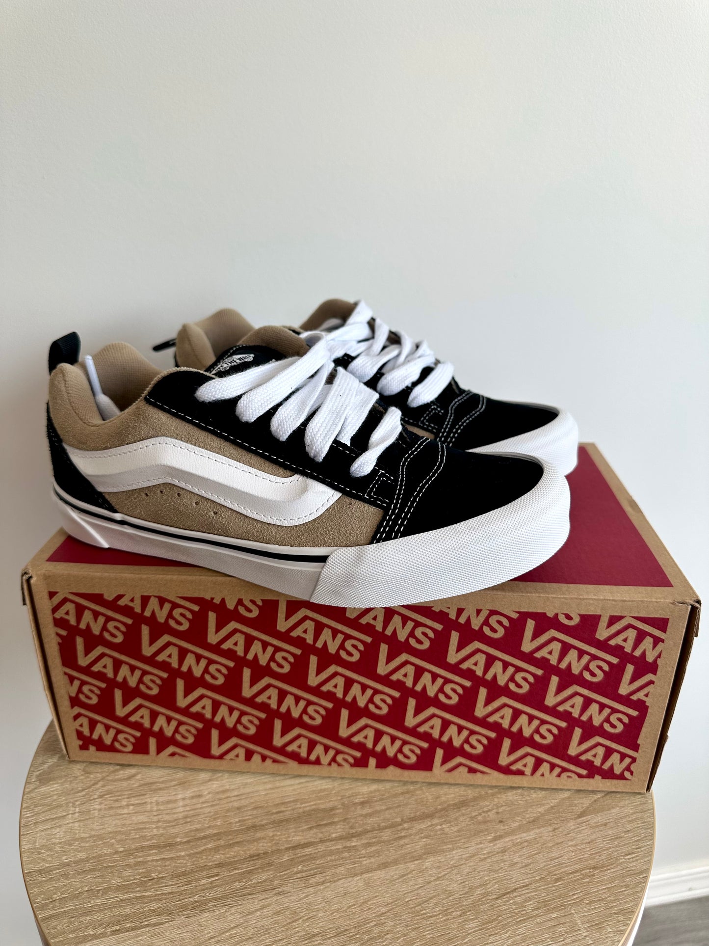 Vans Knu Skool Black/Brown Shoes (New In Box) / Big Kid size 6 (Youth)