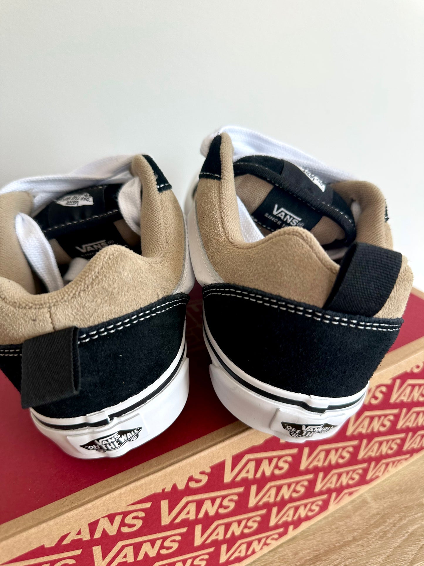Vans Knu Skool Black/Brown Shoes (New In Box) / Big Kid size 6 (Youth)
