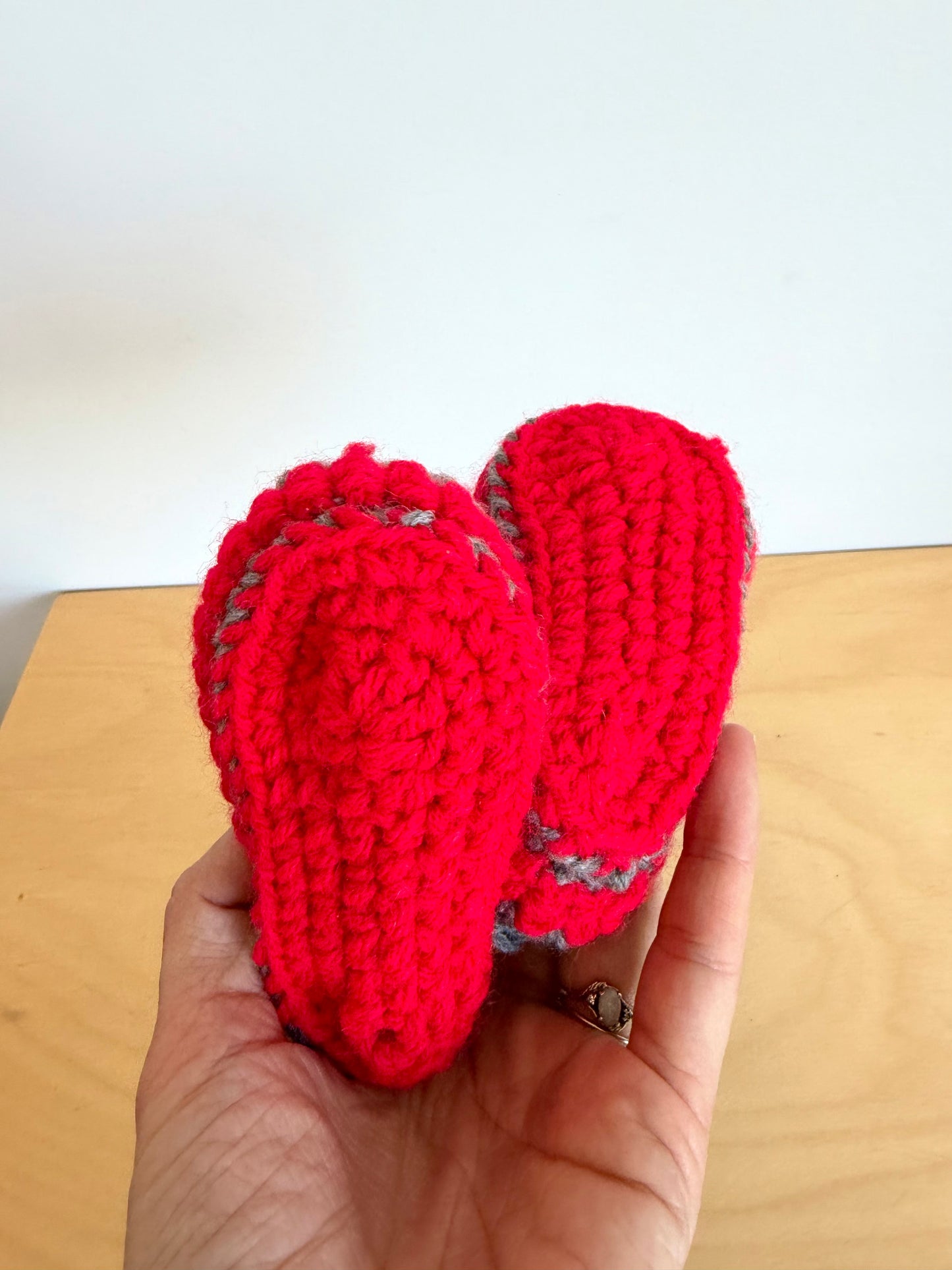 Handmade Knit Grey + Red Slippers / 3-6m?