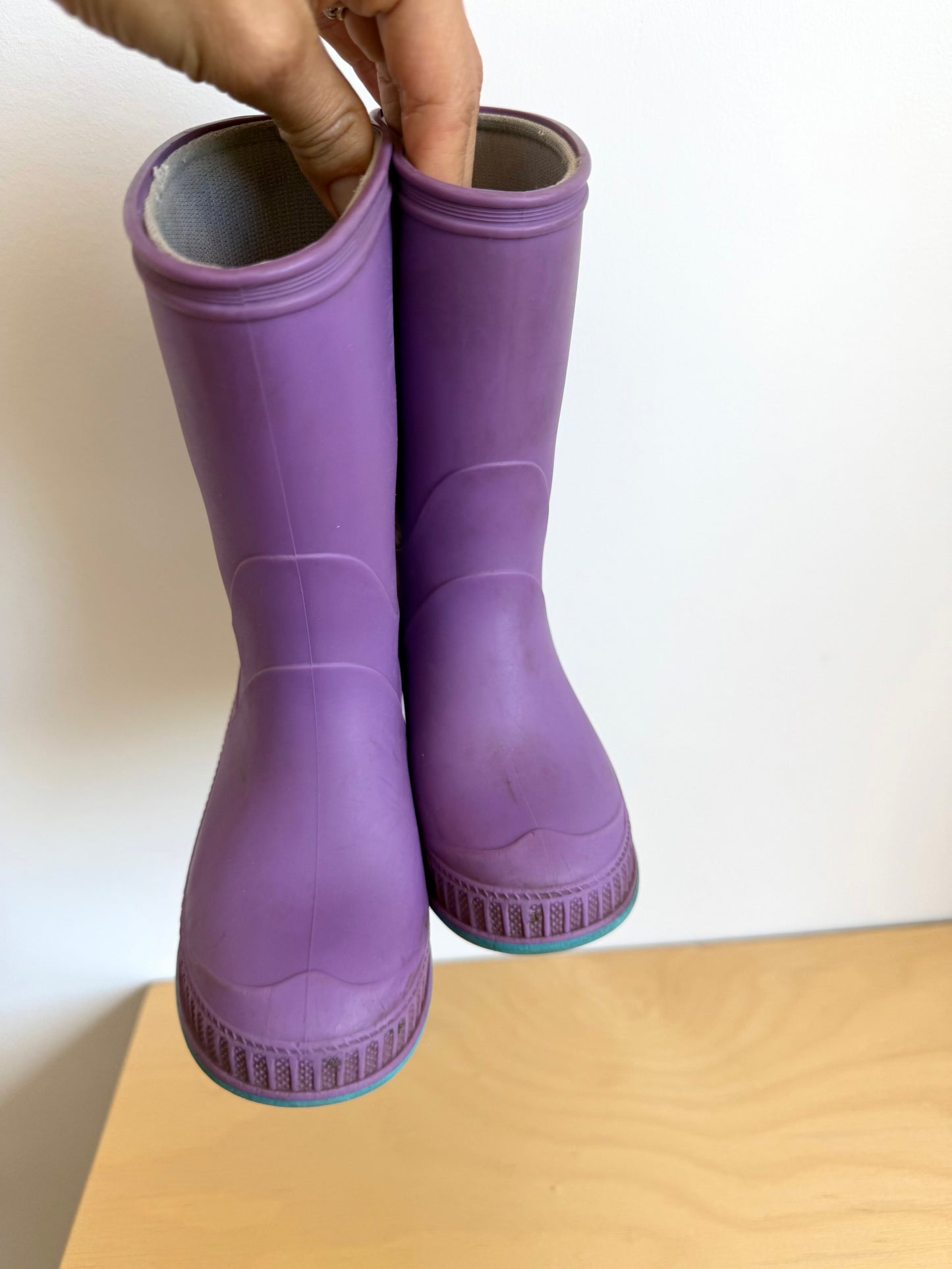 Kamik Purple Rain Boots / Size 8 Toddler