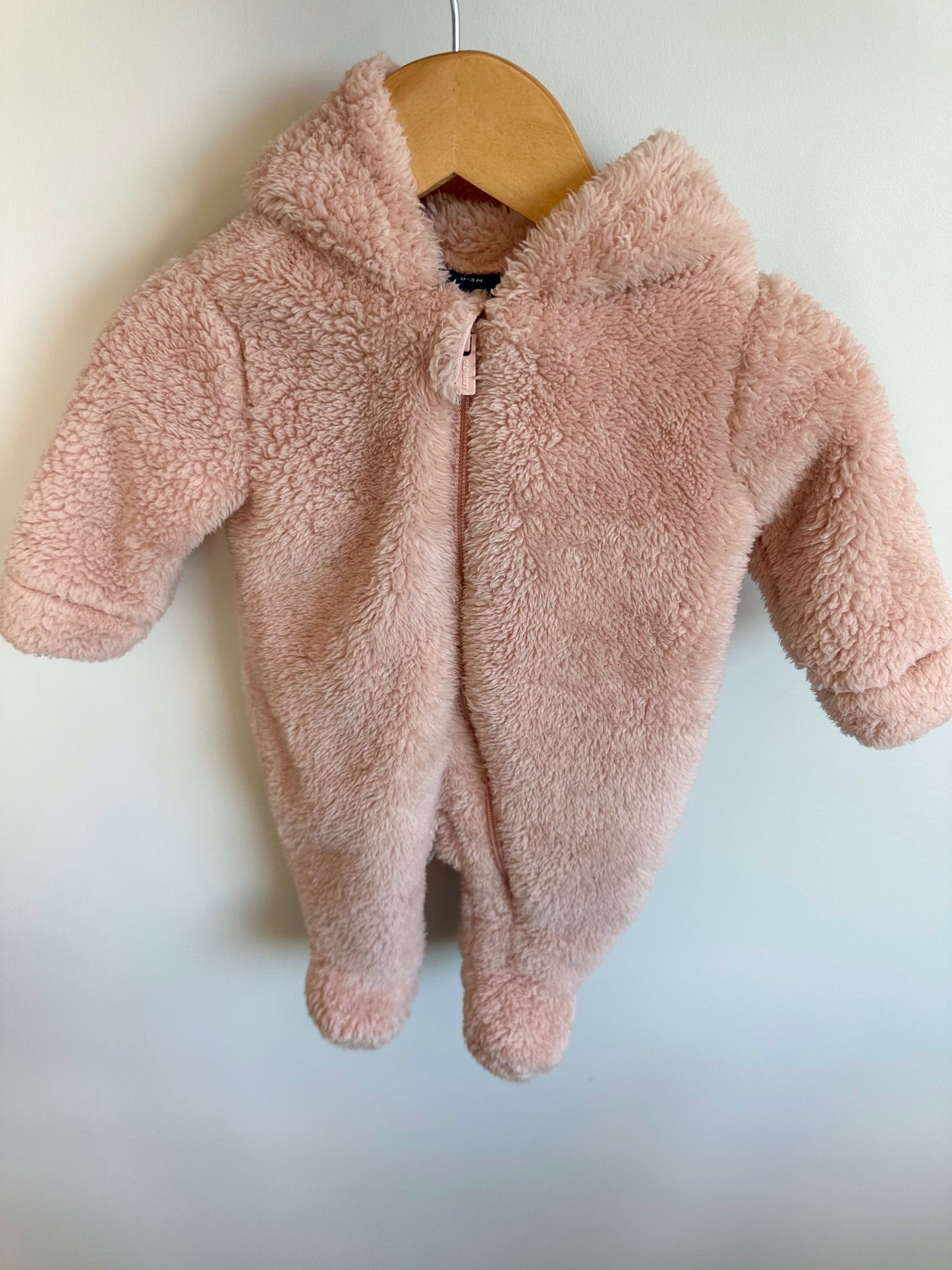 Pink Fuzzy Bunting Suit / 0-3m
