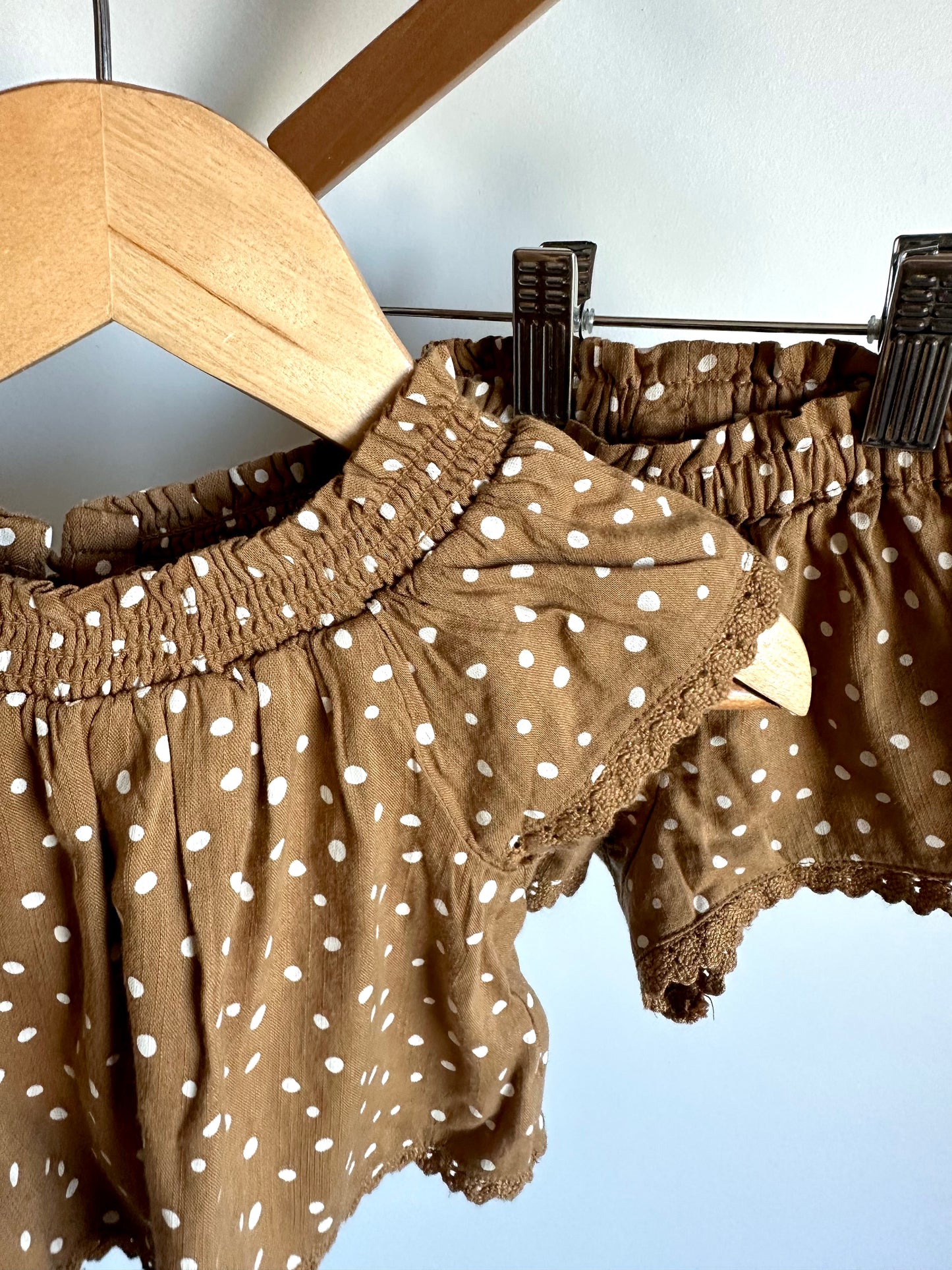 Brown Polka Dot Top + Shorts Set / 3-6m