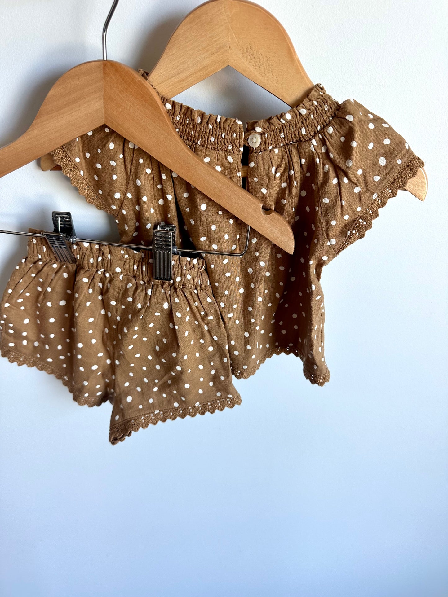 Brown Polka Dot Top + Shorts Set / 3-6m