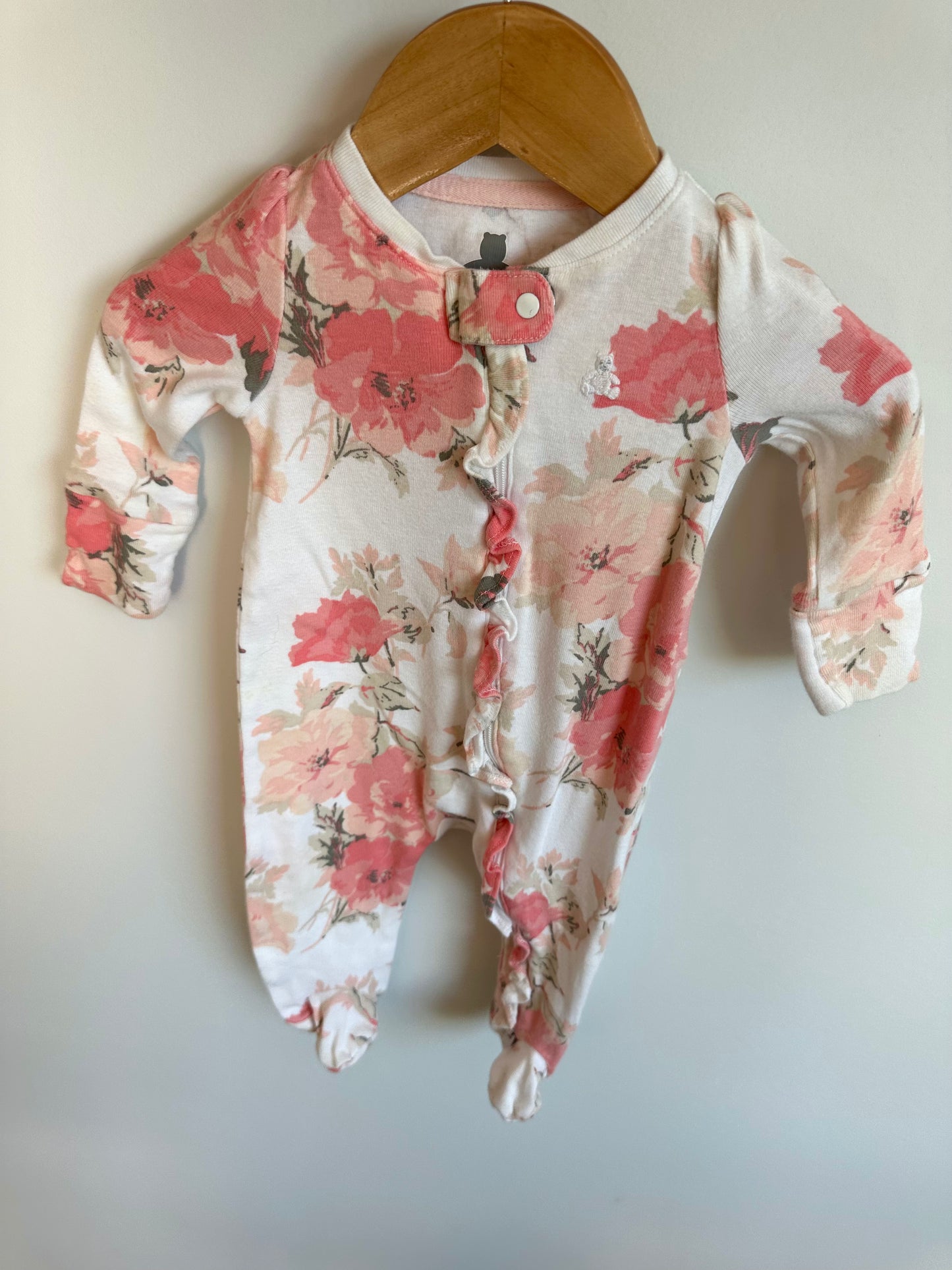 Gap Organic Ruffle Floral Sleeper / 0-3m