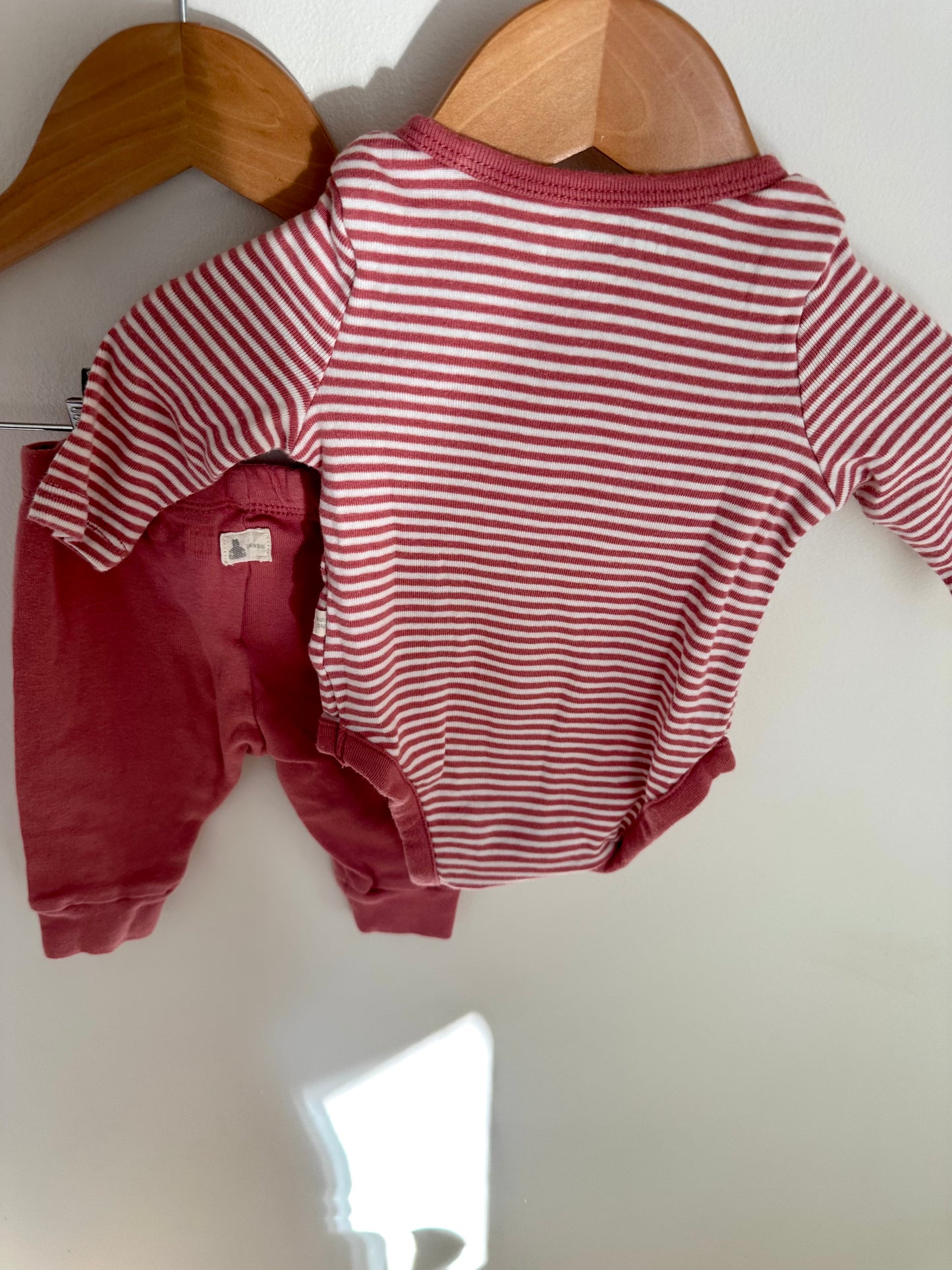 Gap Minnie Mouse Bodysuit + Pants Set / 0-3m