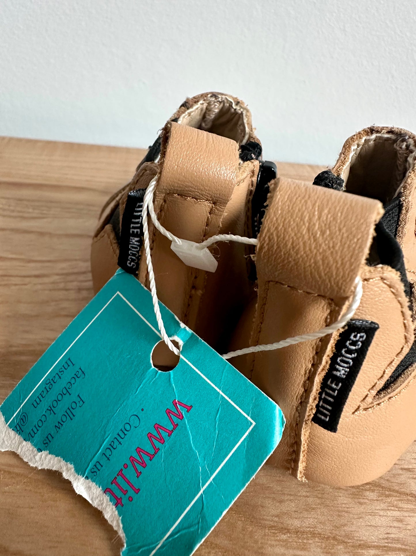 Little Moccs Tan Side Zip Ankle Boots / Small (6-12m)