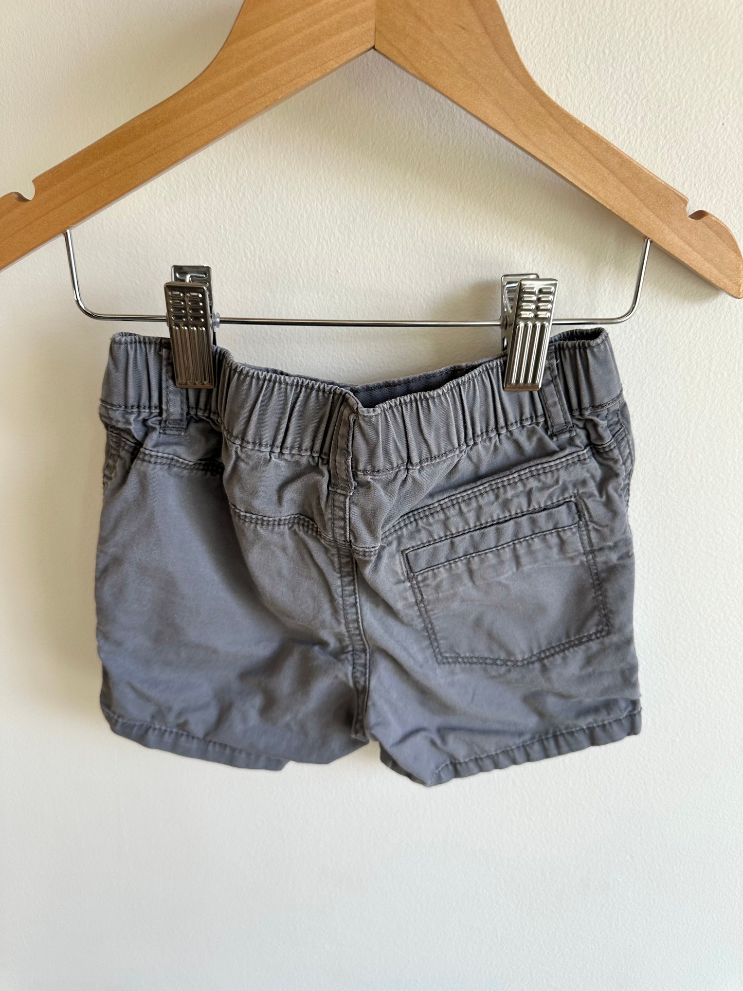 Gap Grey Shorts / 12-18m