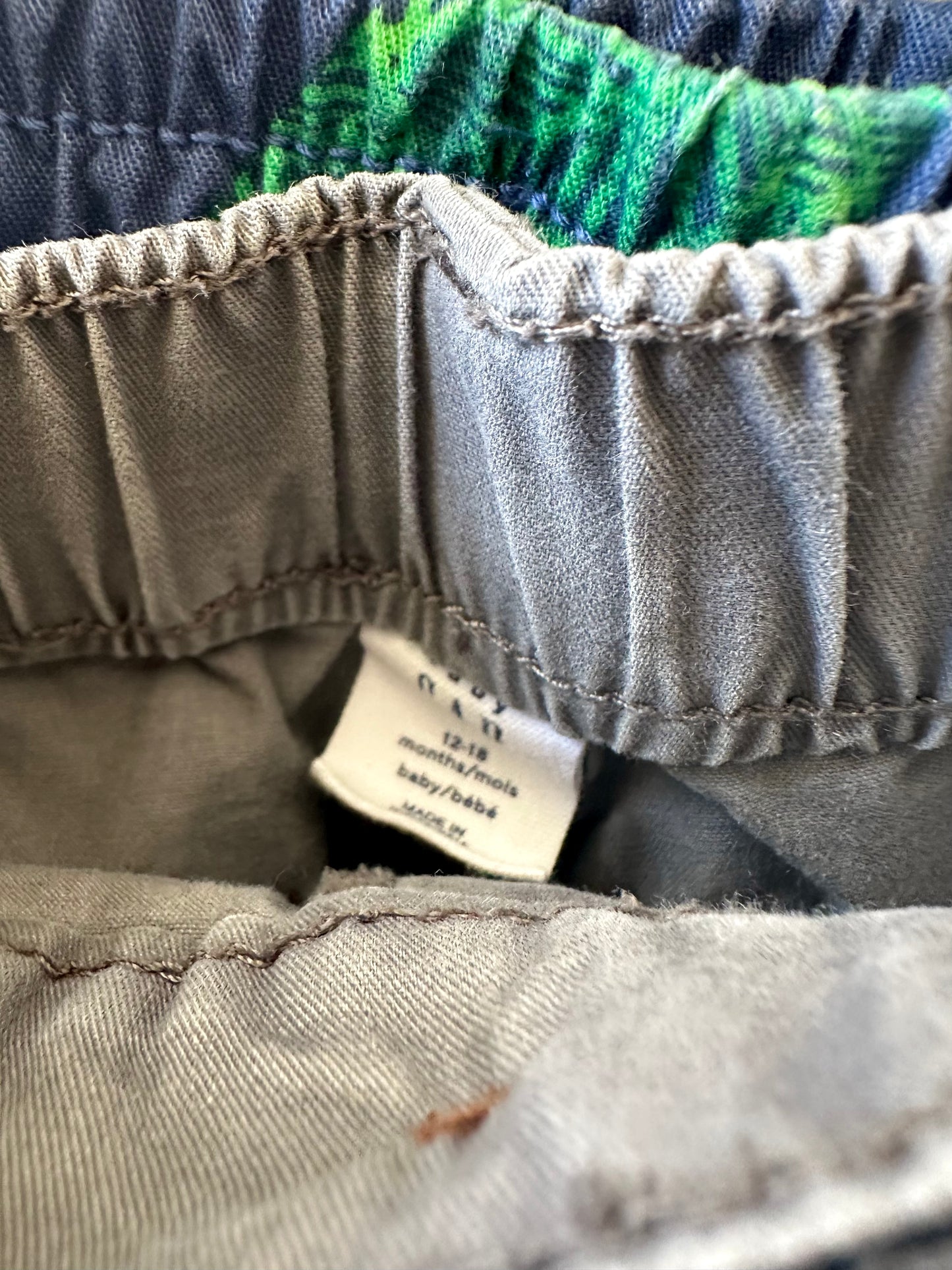Gap Grey Shorts / 12-18m