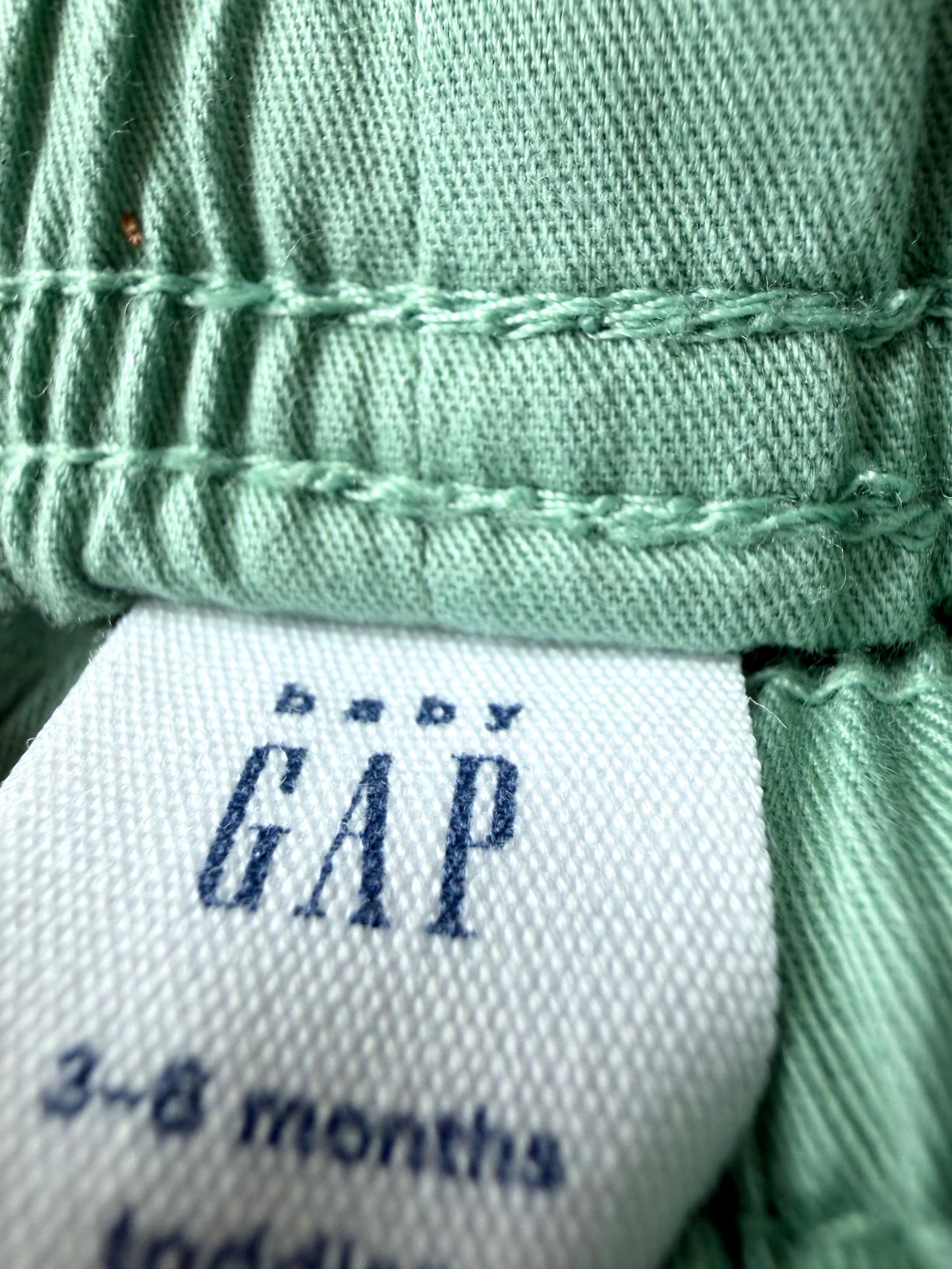 Green Ruffle Trim Shorts / 3-6m