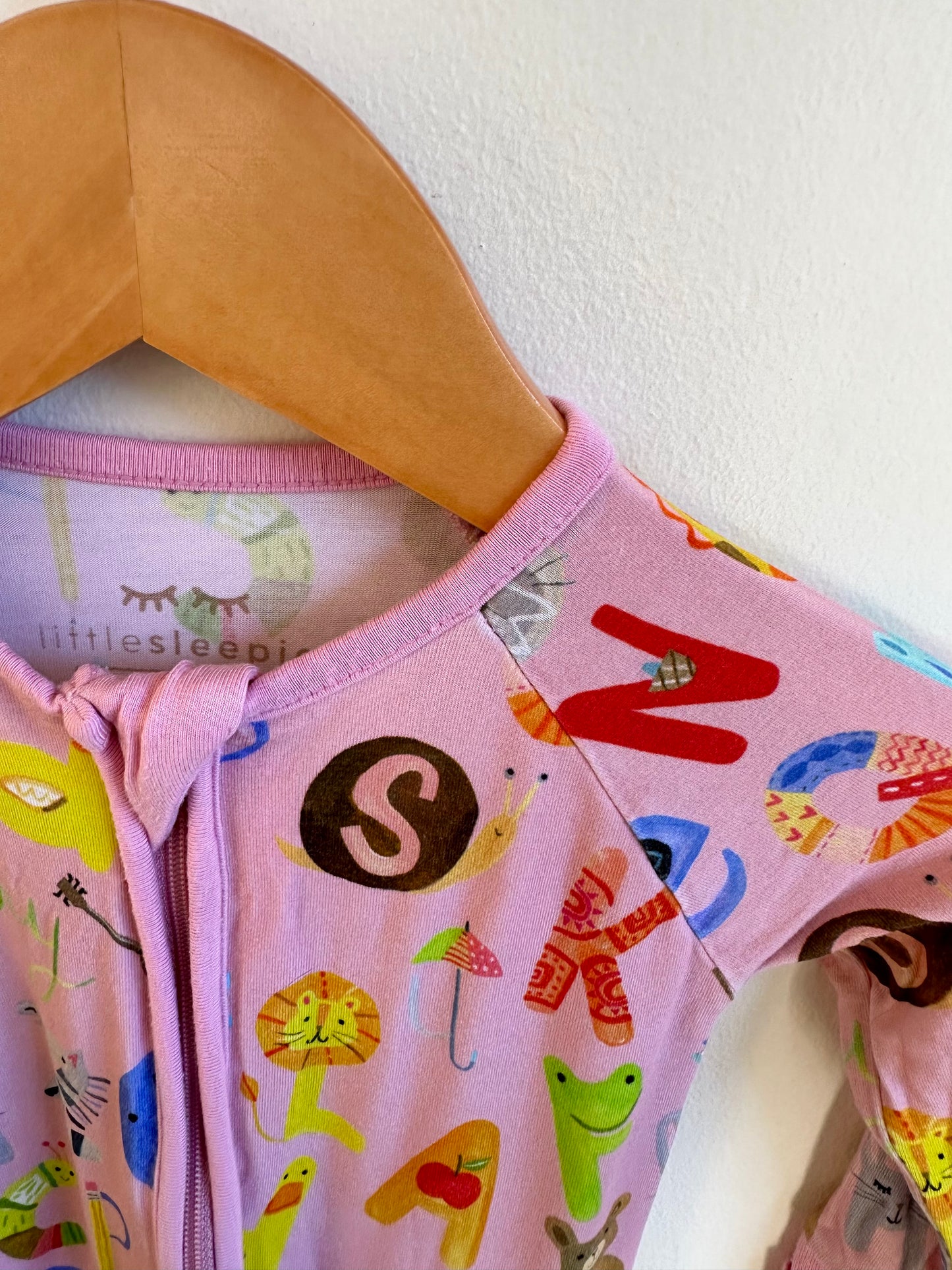 Bamboo Alphabet Sleeper / 0-3m