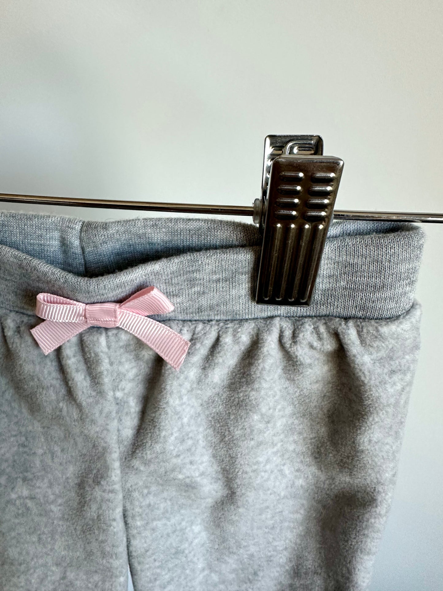 Grey Fleece Pants with Bow / 12m