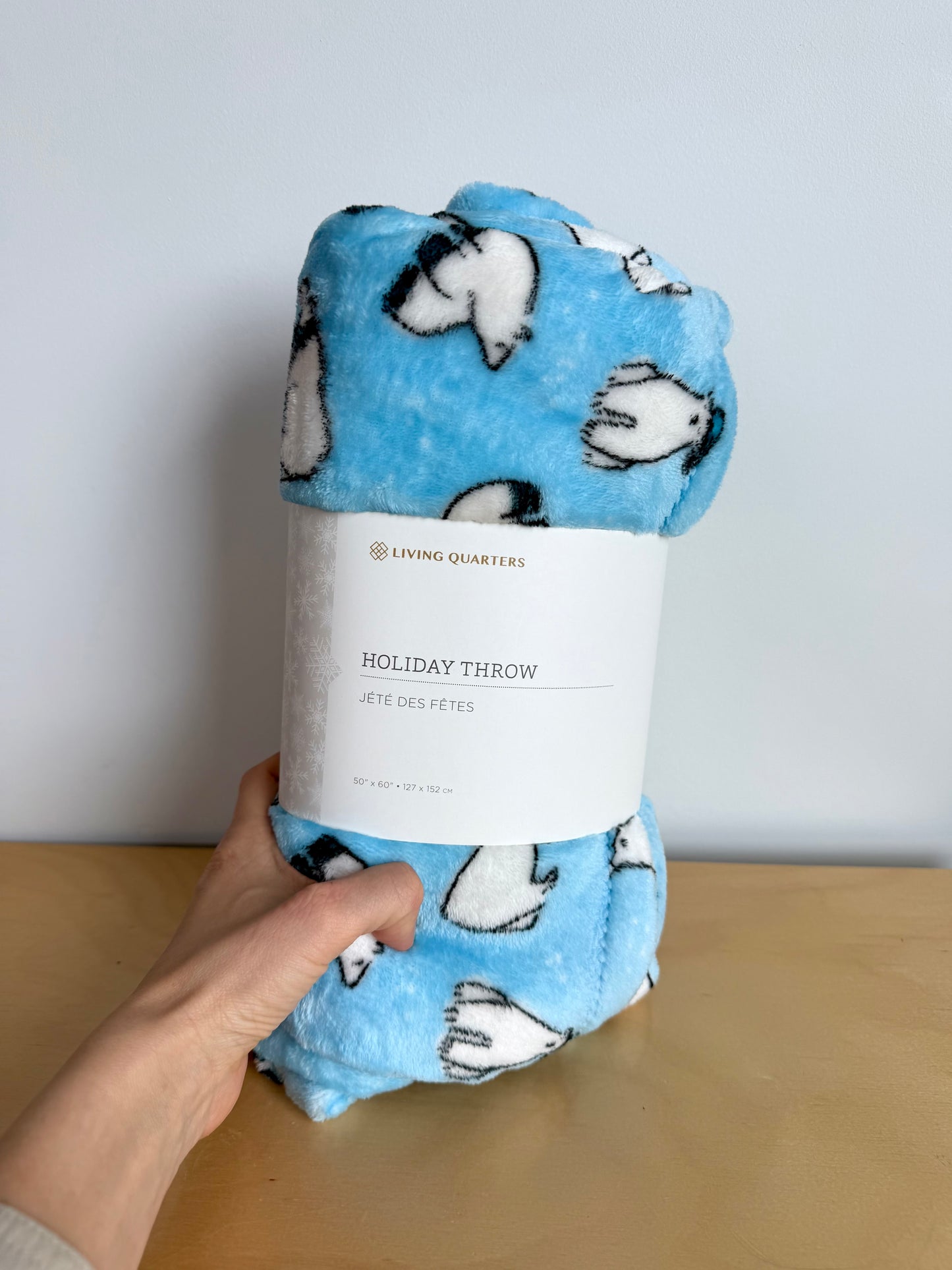 Polar Bear Blue Blanket (With Tags) (No Shipping)