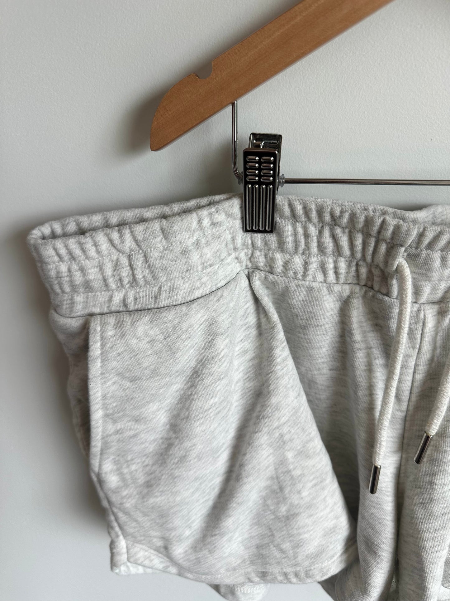 H&M Grey Maternity Shorts / M