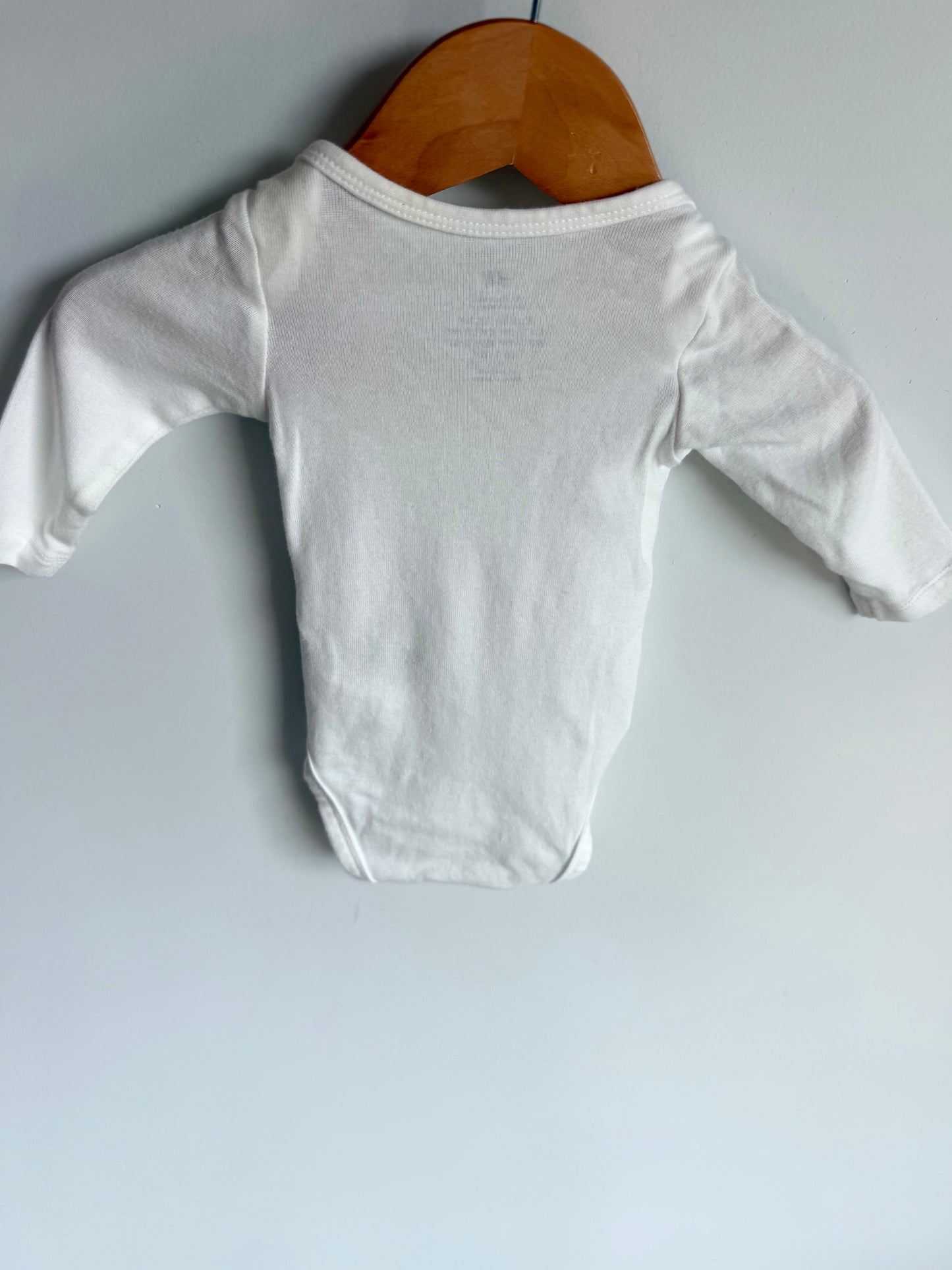 H&M White Bodysuit / 1-2m