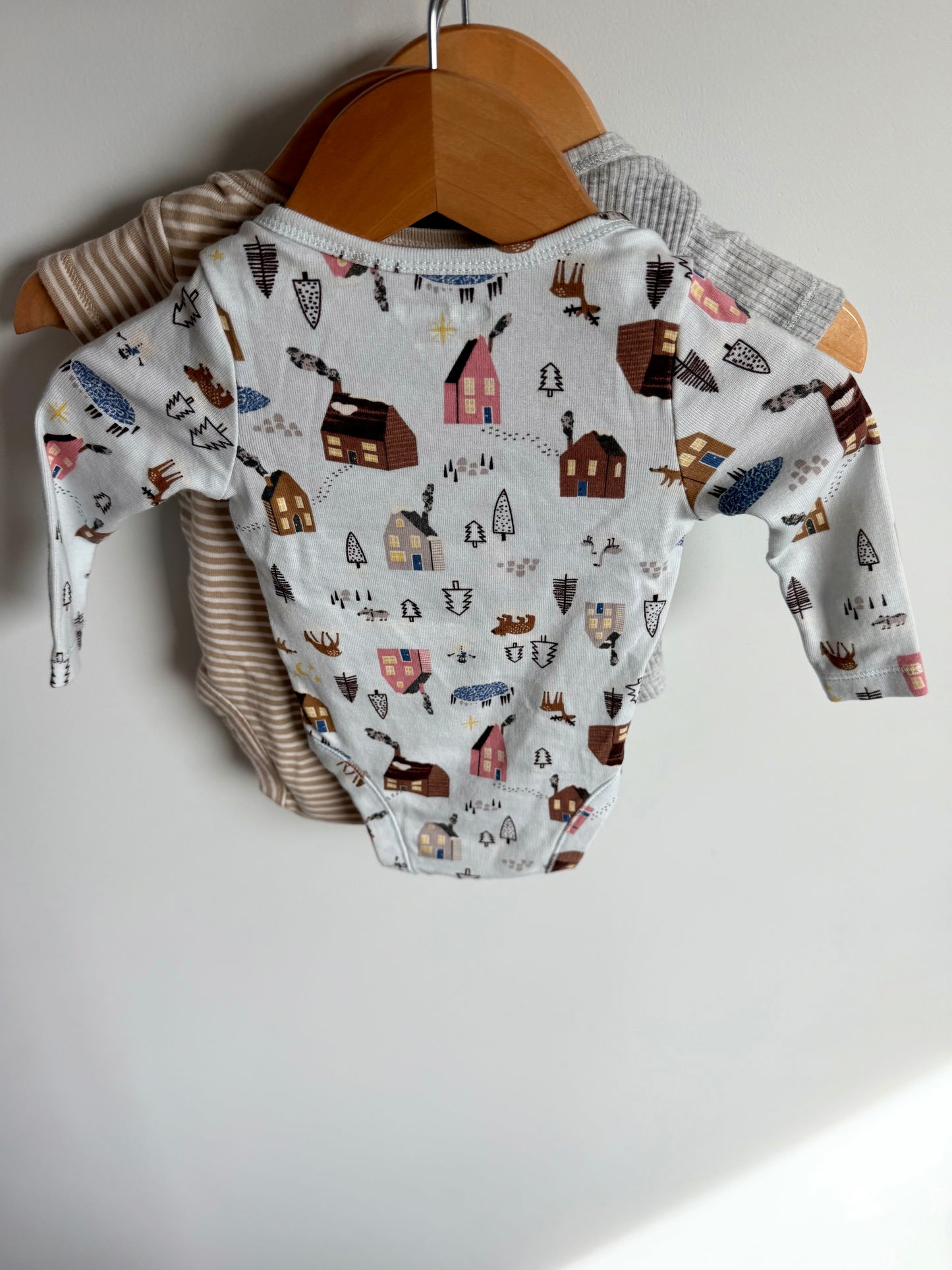 Set of 3 Bodysuits (Grey, Striped, Houses) / 3-6m