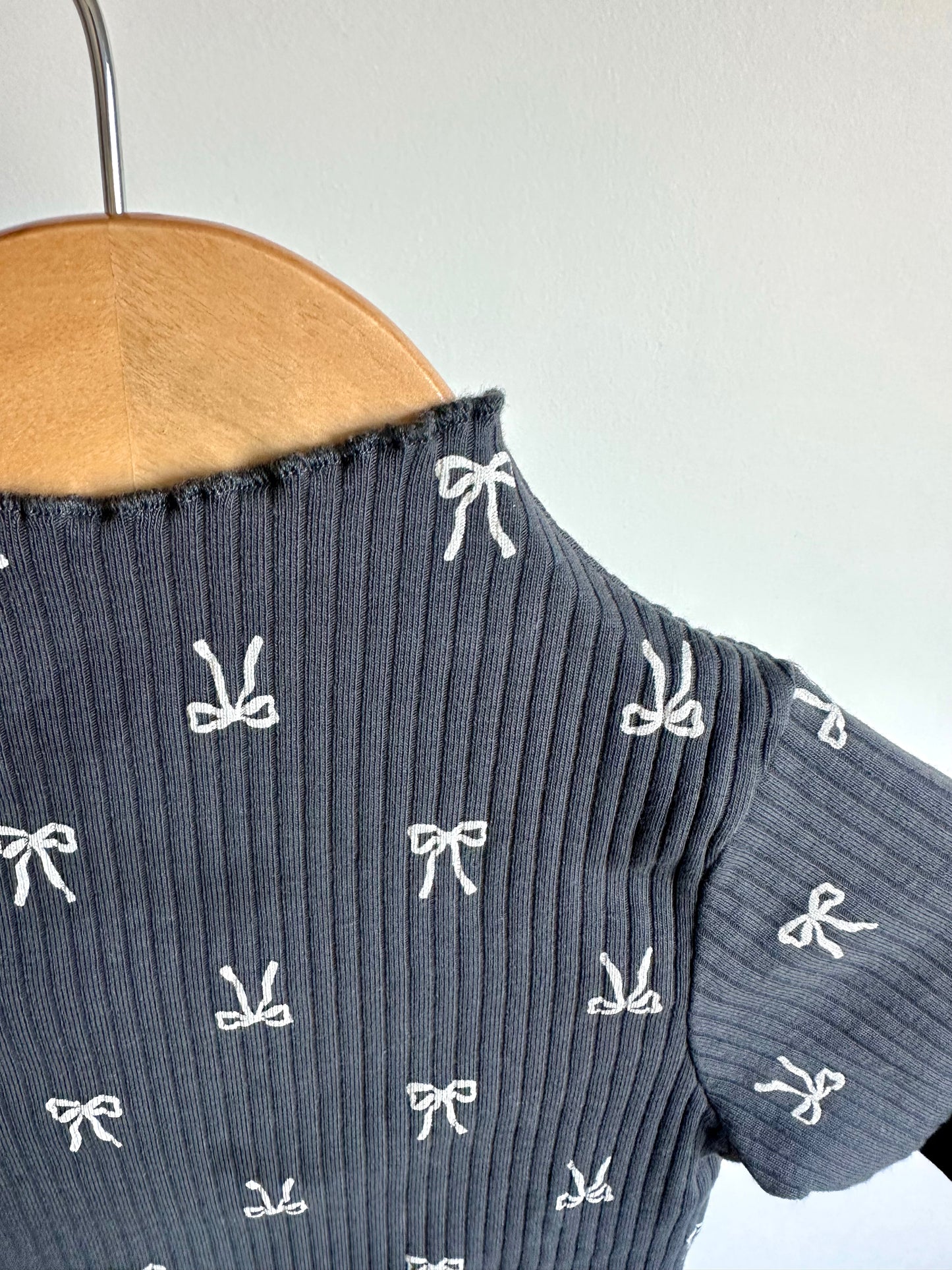 Mock Neck Bow Top / 6-12m