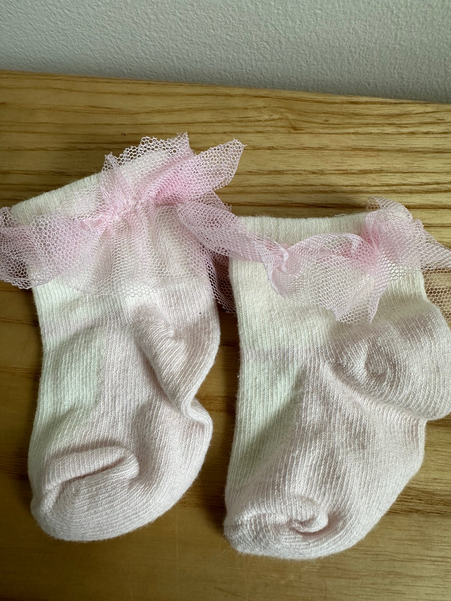 Tulle Pink + White Socks / 0-3m