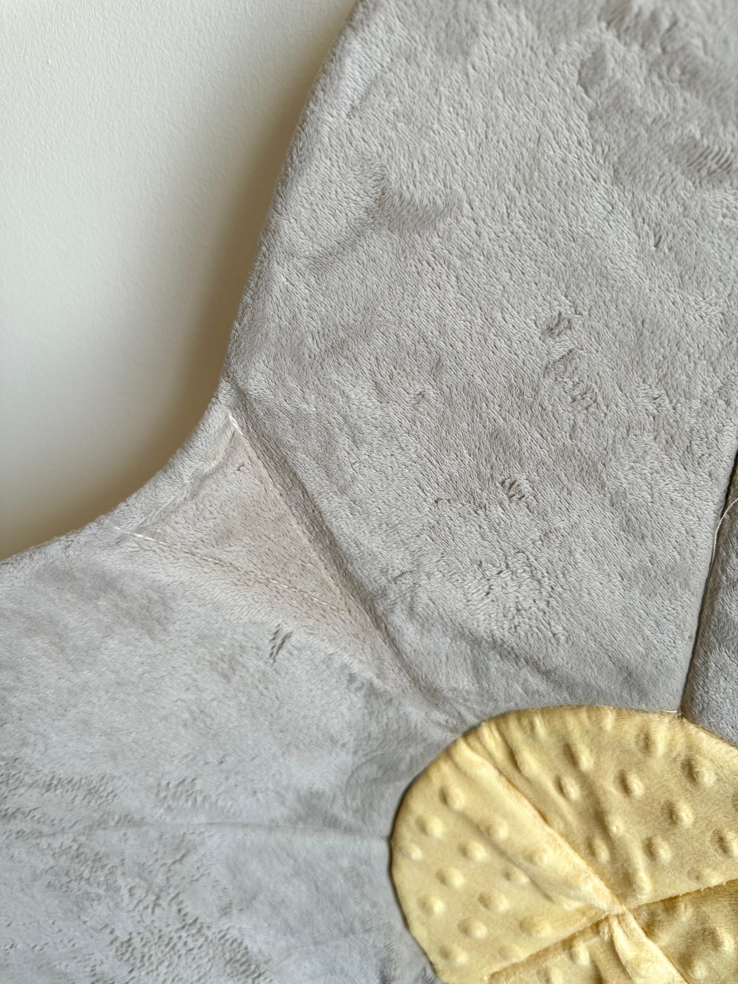 Blooming Bath Poppy Baby Seat for Sink (No Shipping)