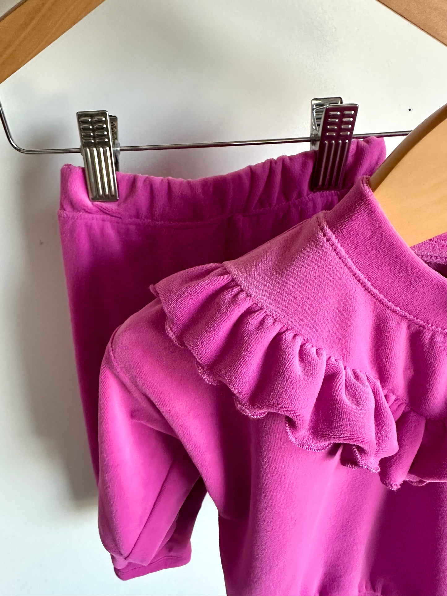 Fuchsia Sweater + Pants Set / 6-12m