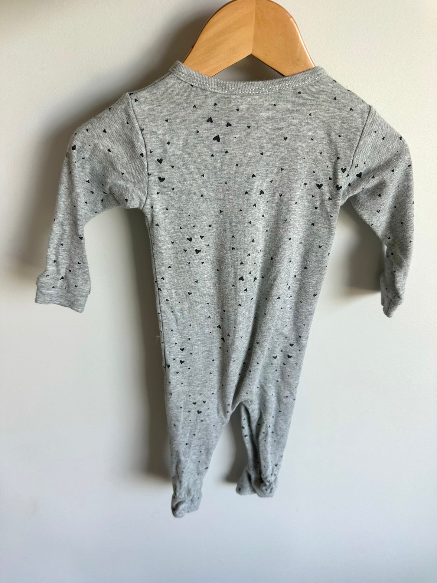 Grey Heart Sleeper / 9m