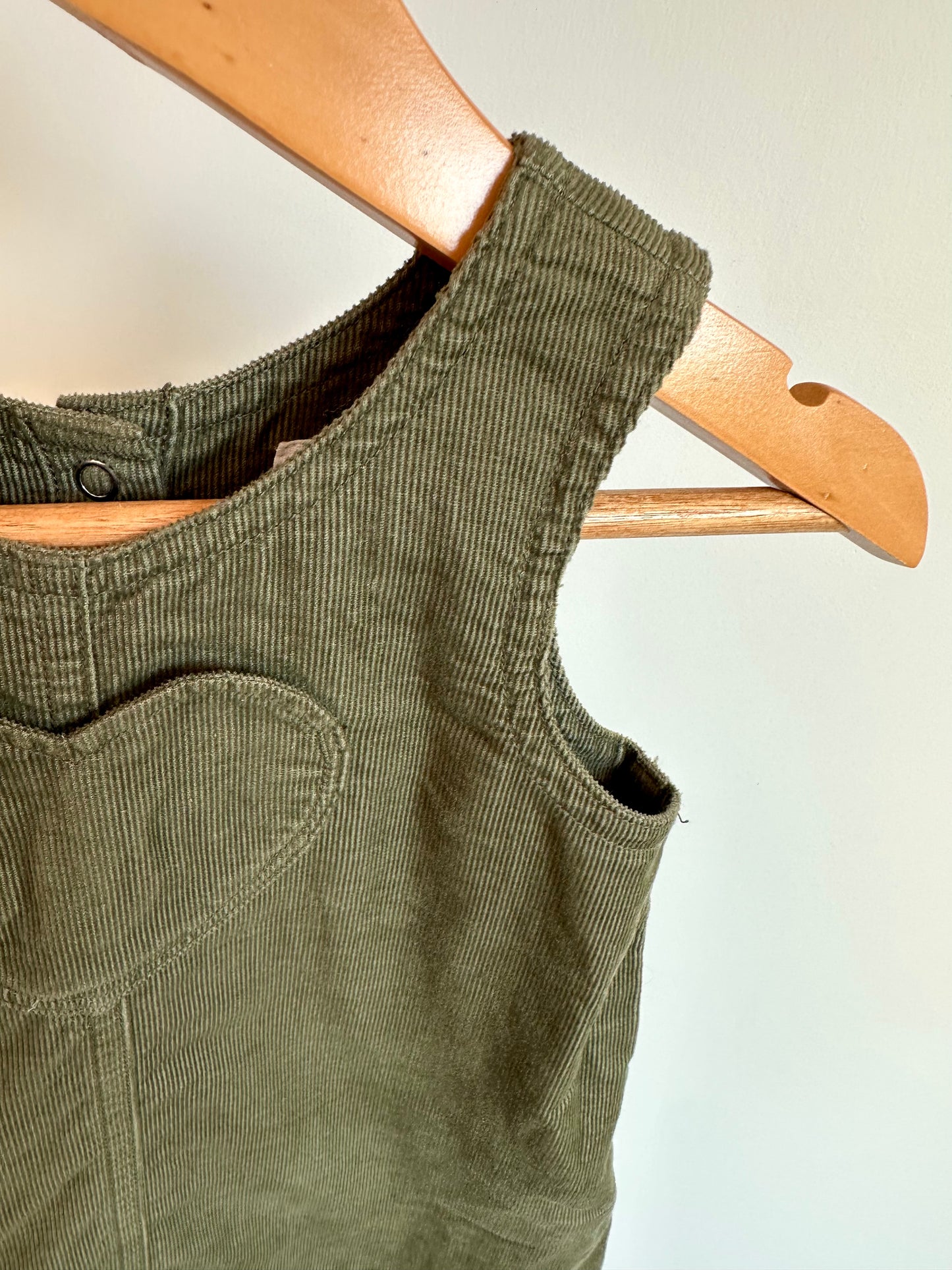 Gap Olive Heart Cord Dress / 6-12m