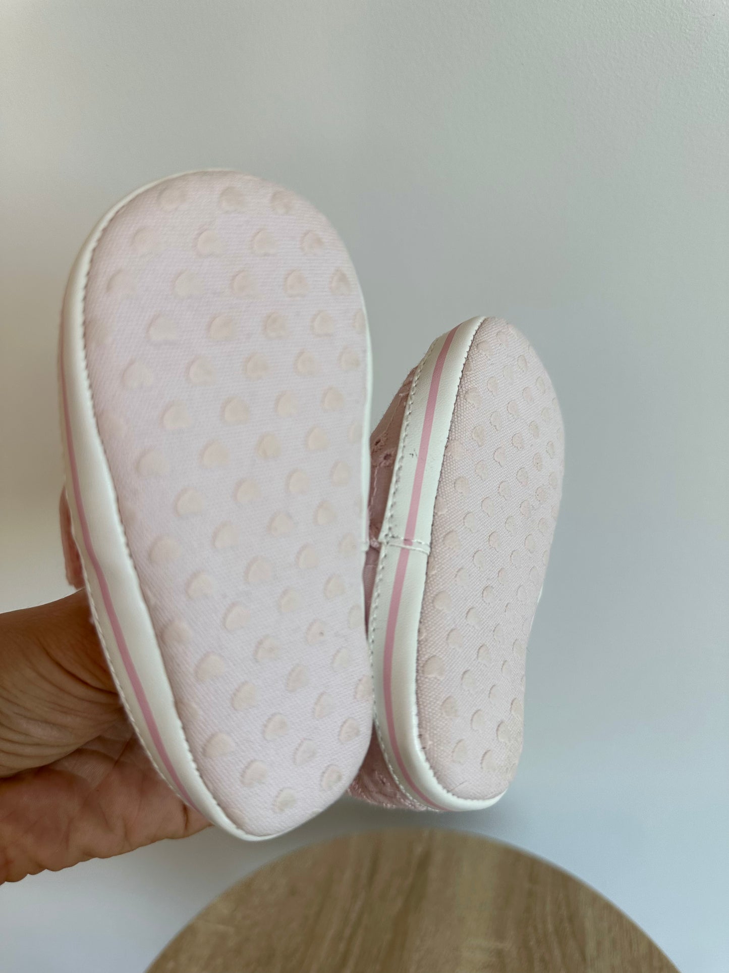 Pink Velcro Soft Sole Shoes / Size 4 Toddler