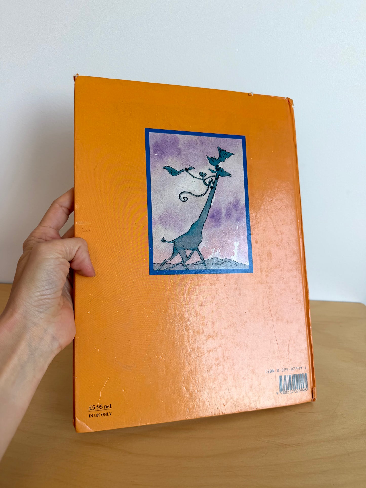 The Giraffe and the Pelly and Me Book / 5-7 years (No Shipping)