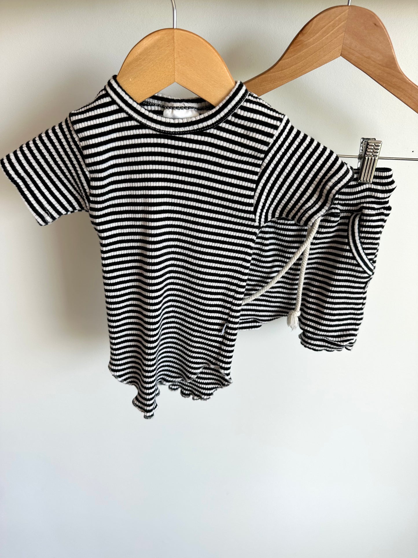 Striped T-Shirt + Shorts Set / 2T