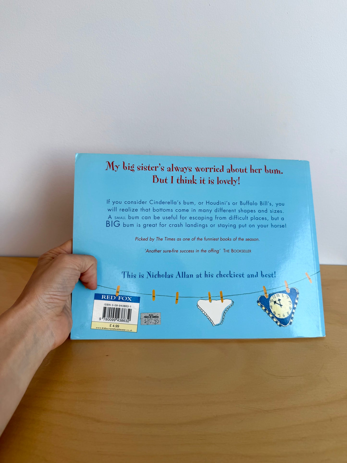 Cinderella's Bum Book / 3-6 years