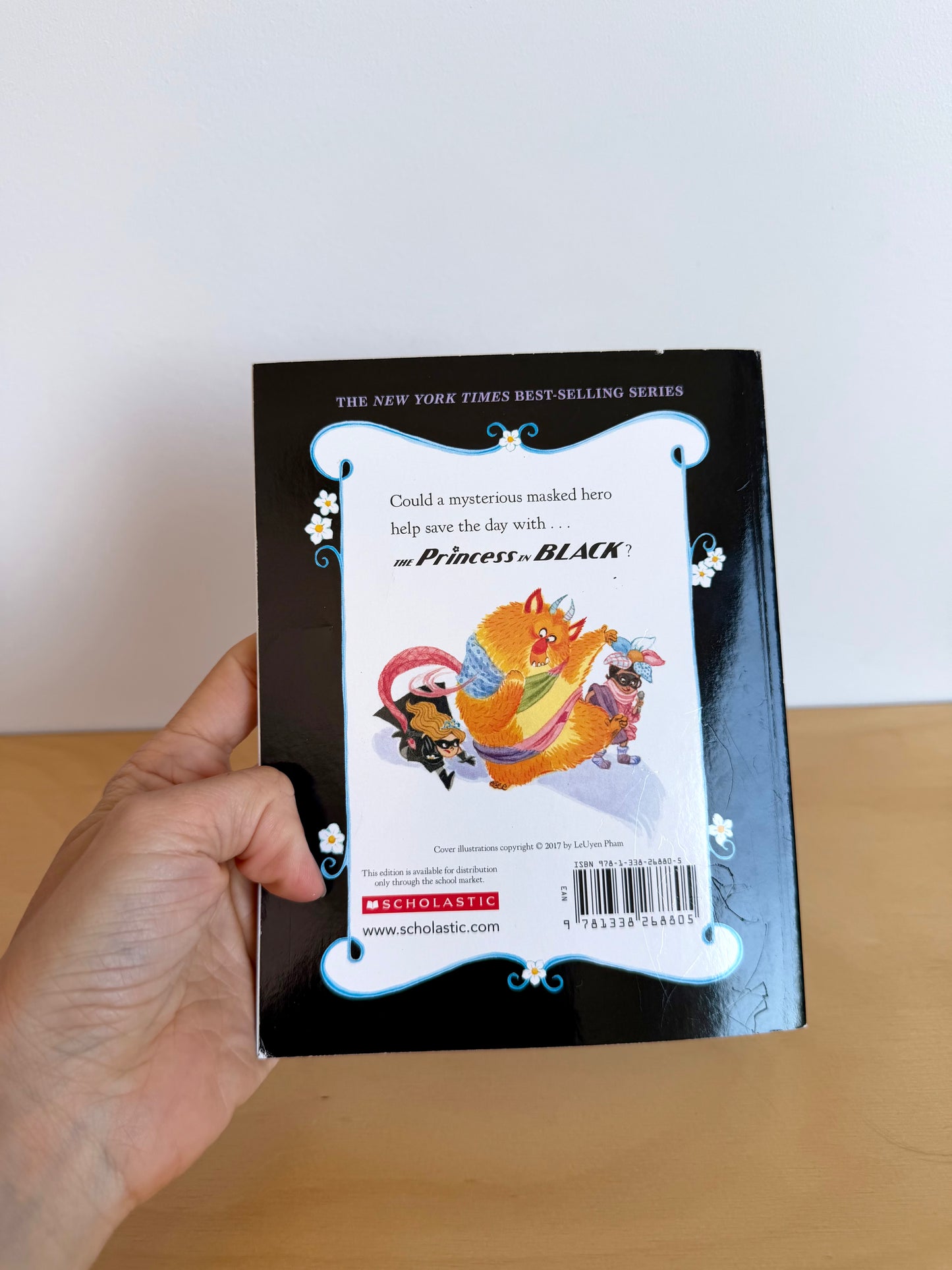The Princess In Black and the Mysterious Playdate Book / 4-8 years